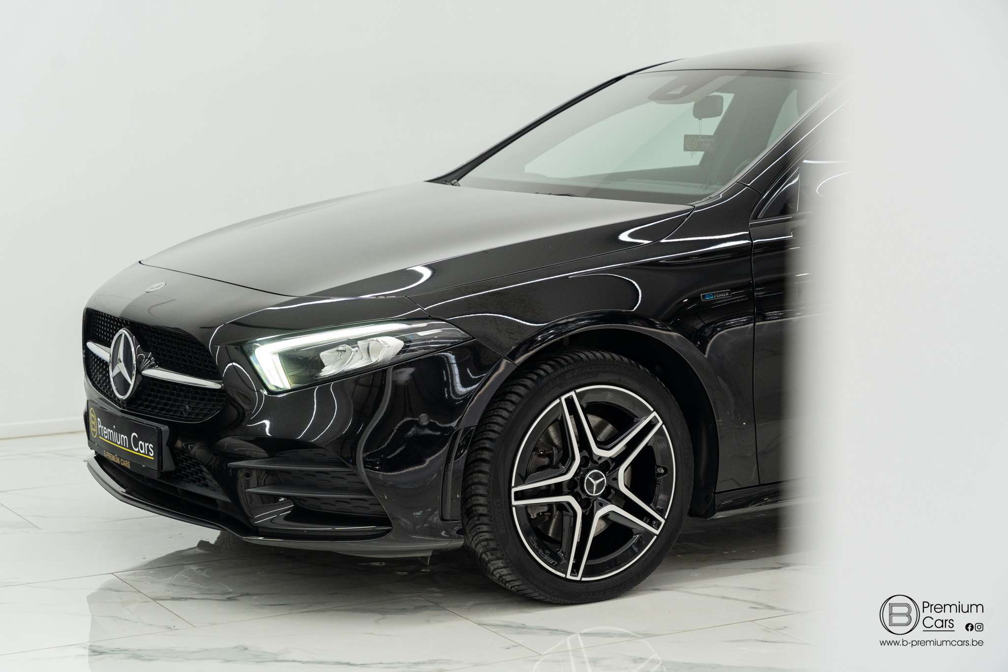 Mercedes-Benz A 250 e AMG line! Sedan! Cruise, Garantie, Ambient light!