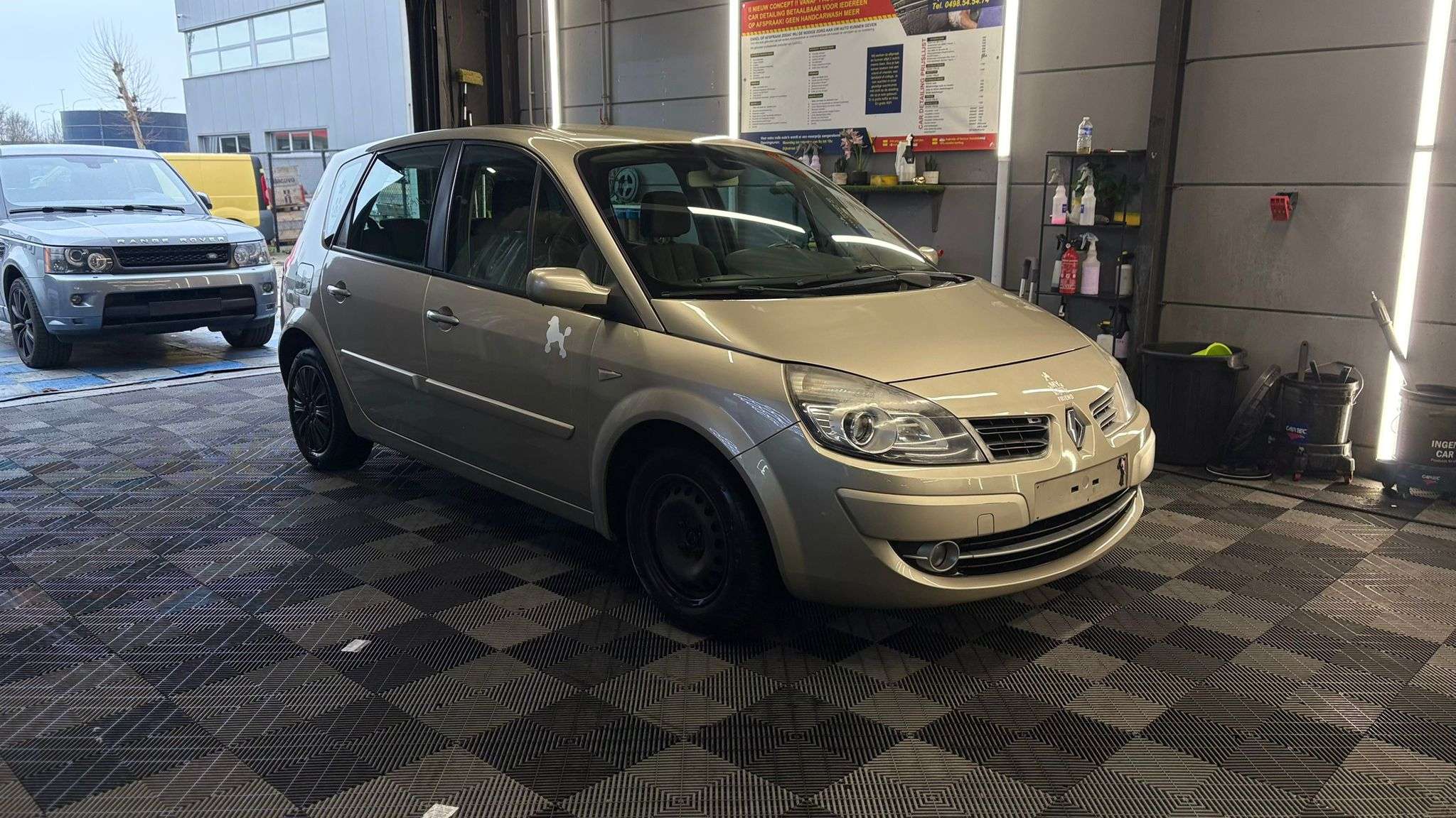 Renault Megane MEGANE SCENIC 1.6l BENZINE Bj.2009