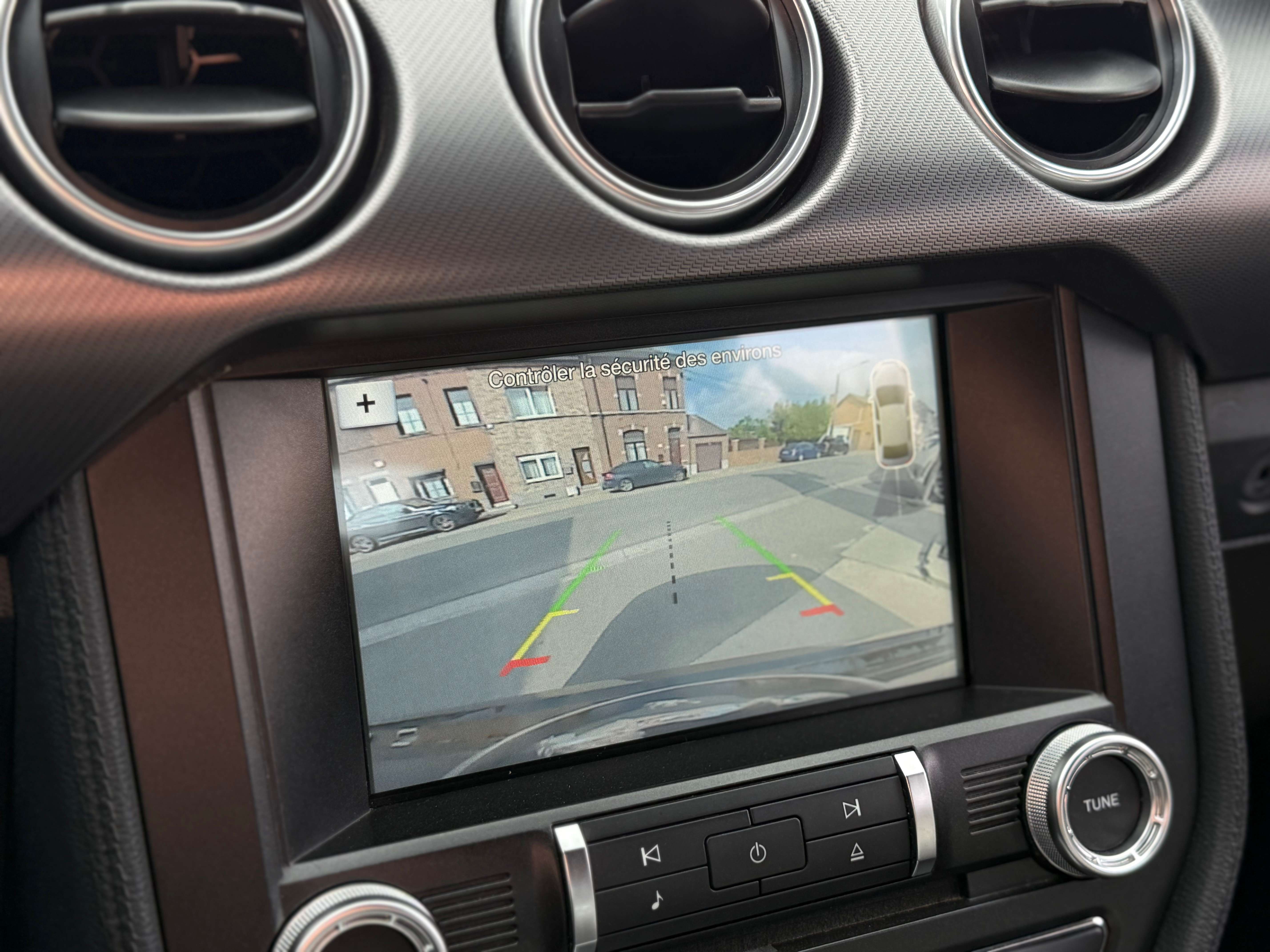 Ford Mustang 2.3 CABRIO - AUTOMATIQUE - COCKPIT - DISTRONIC - NAVI - CAMERA - LINE ASS. - FULL OPTIONS