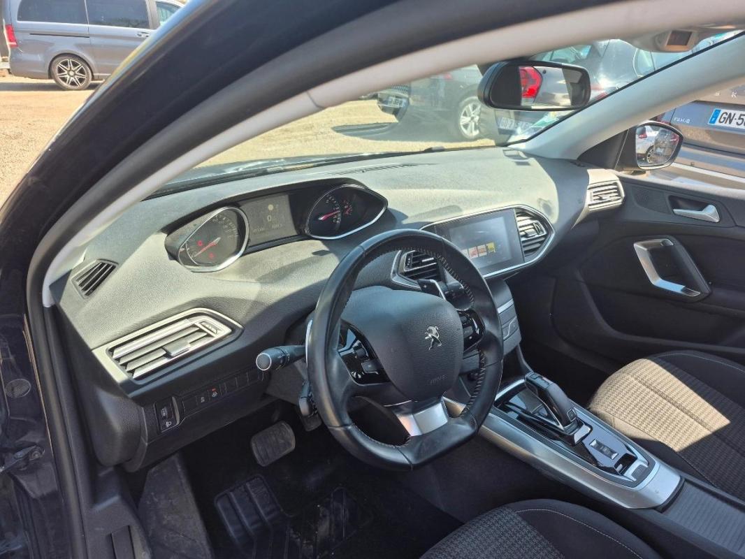 Peugeot 308 GENERATION-II 1.5 BLUEHDI 130 EAT8 Active Business 9992 Hors Taxes 1ÉRE MAIN