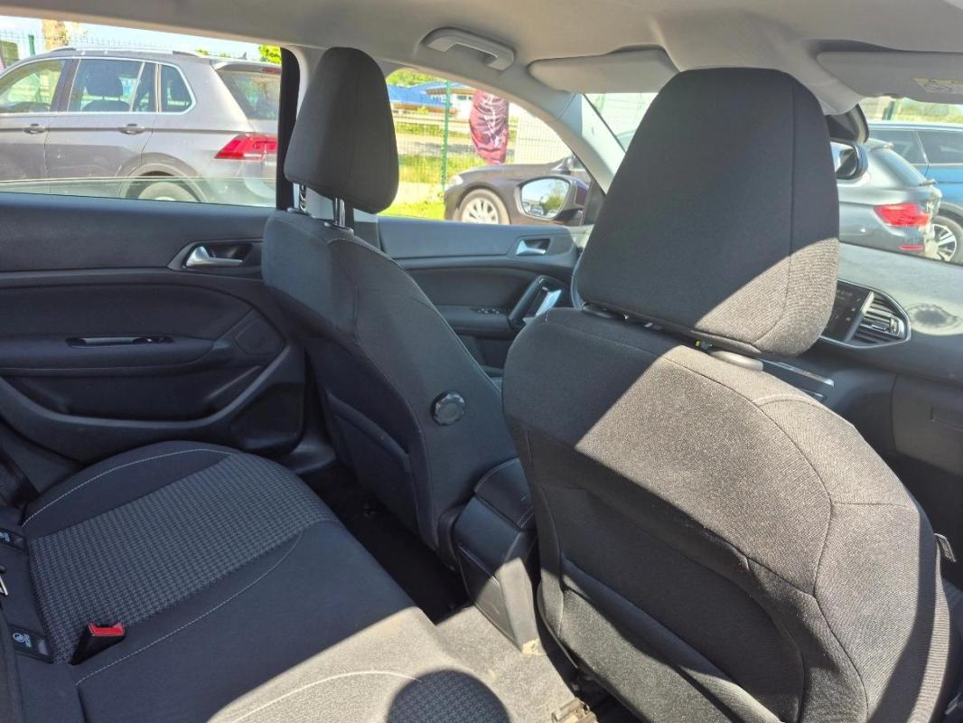 Peugeot 308 GENERATION-II 1.5 BLUEHDI 130 EAT8 Active Business 9992 Hors Taxes 1ÉRE MAIN
