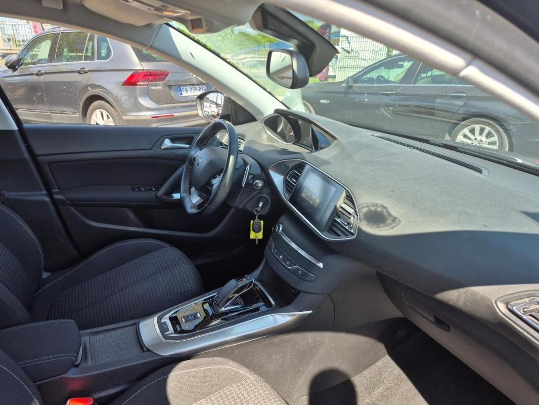 Peugeot 308 GENERATION-II 1.5 BLUEHDI 130 EAT8 Active Business 9992 Hors Taxes 1ÉRE MAIN