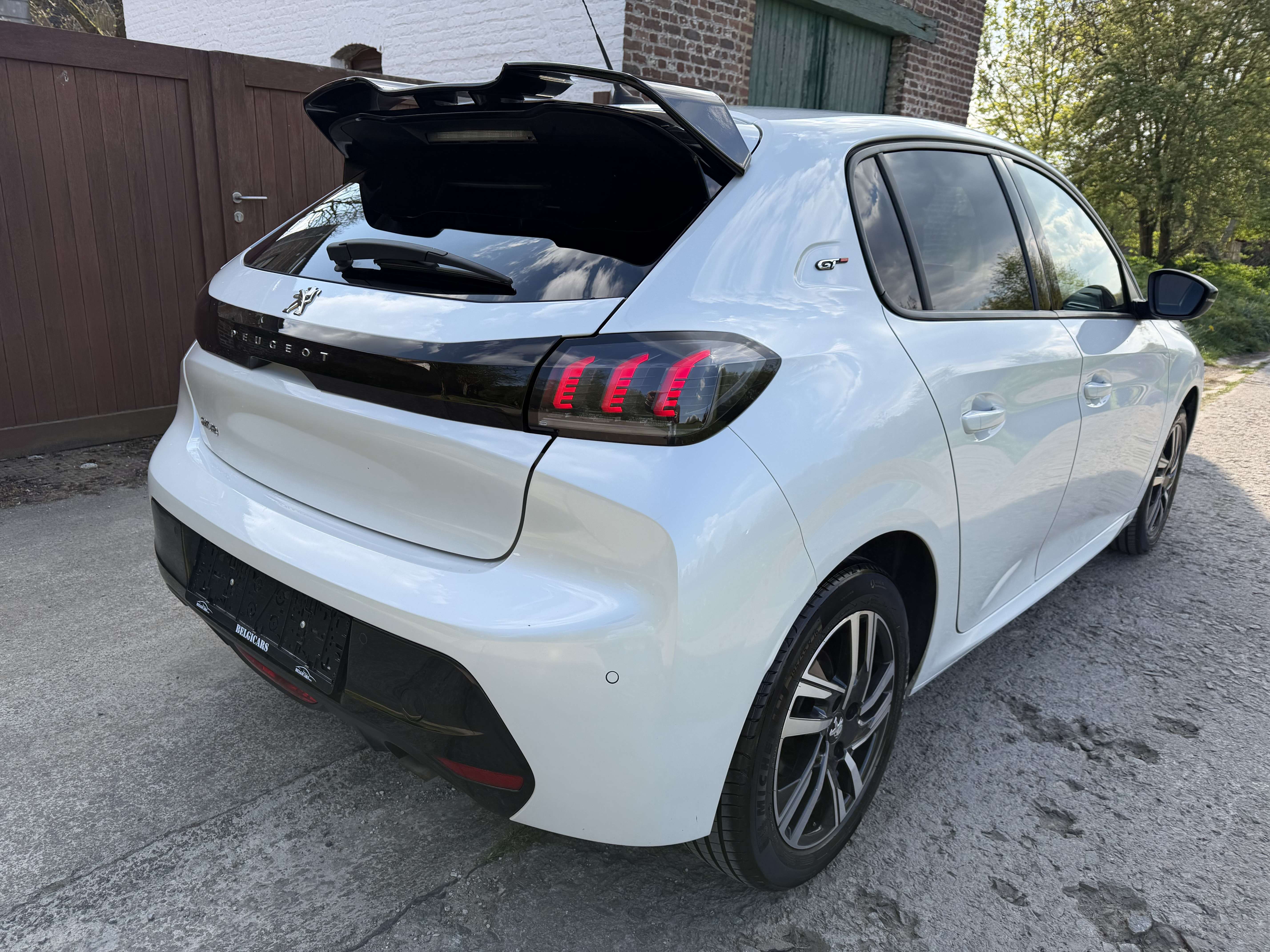 Peugeot 208 1.2i PureTech GT Pack *CAMERA*CRUISE*GARANTIE*