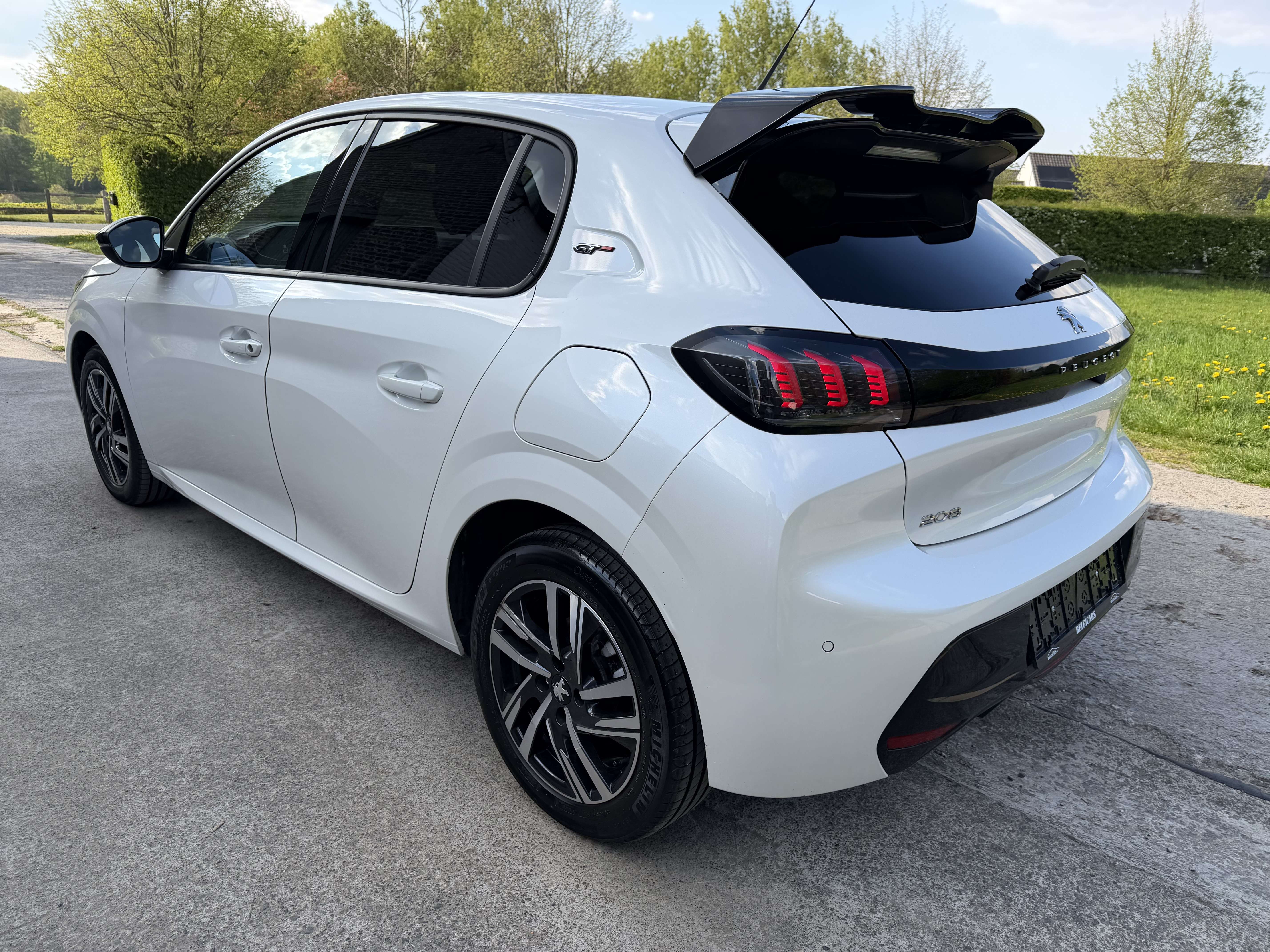 Peugeot 208 1.2i PureTech GT Pack *CAMERA*CRUISE*GARANTIE*