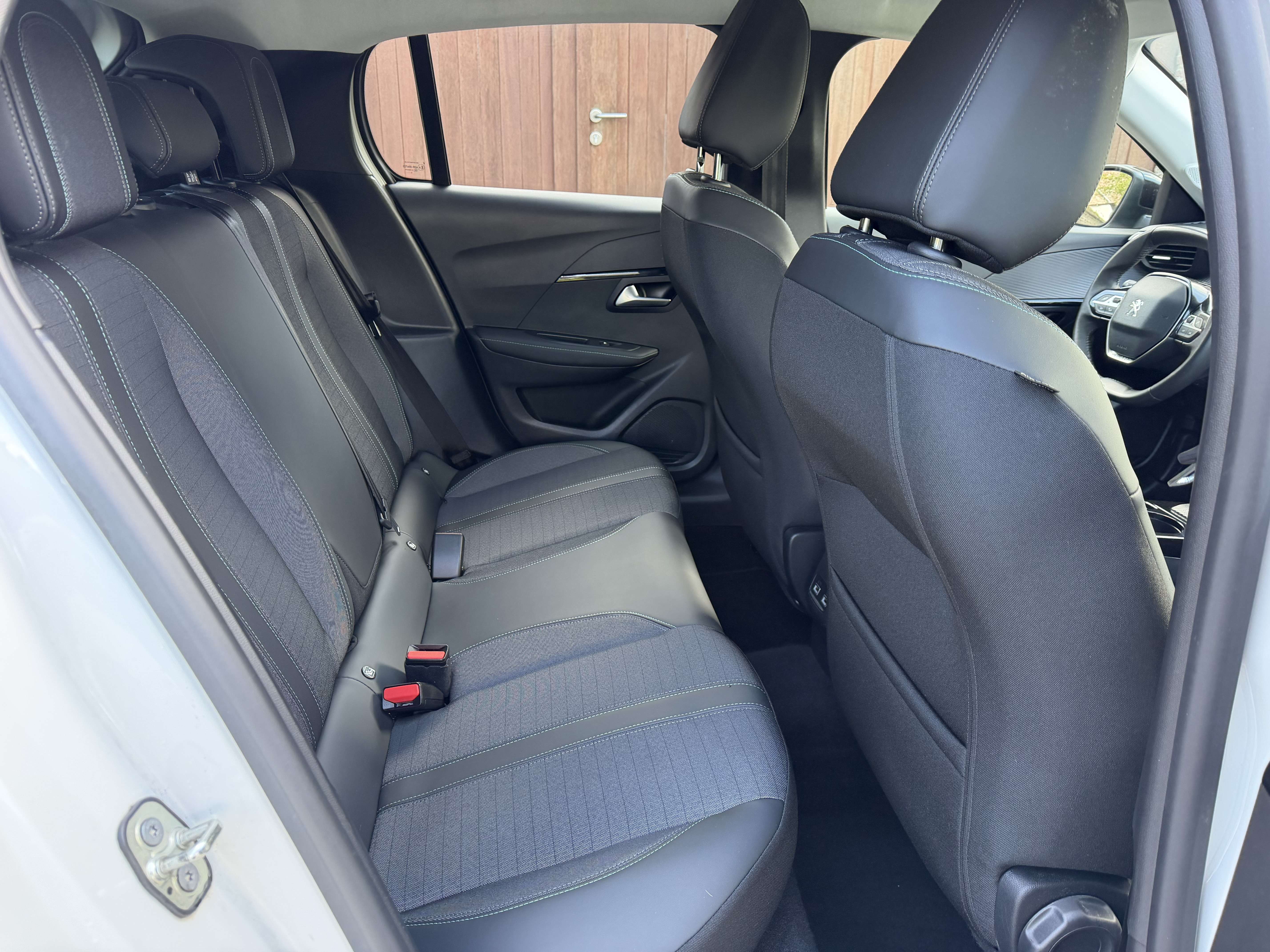 Peugeot 208 1.2i PureTech GT Pack *CAMERA*CRUISE*GARANTIE*