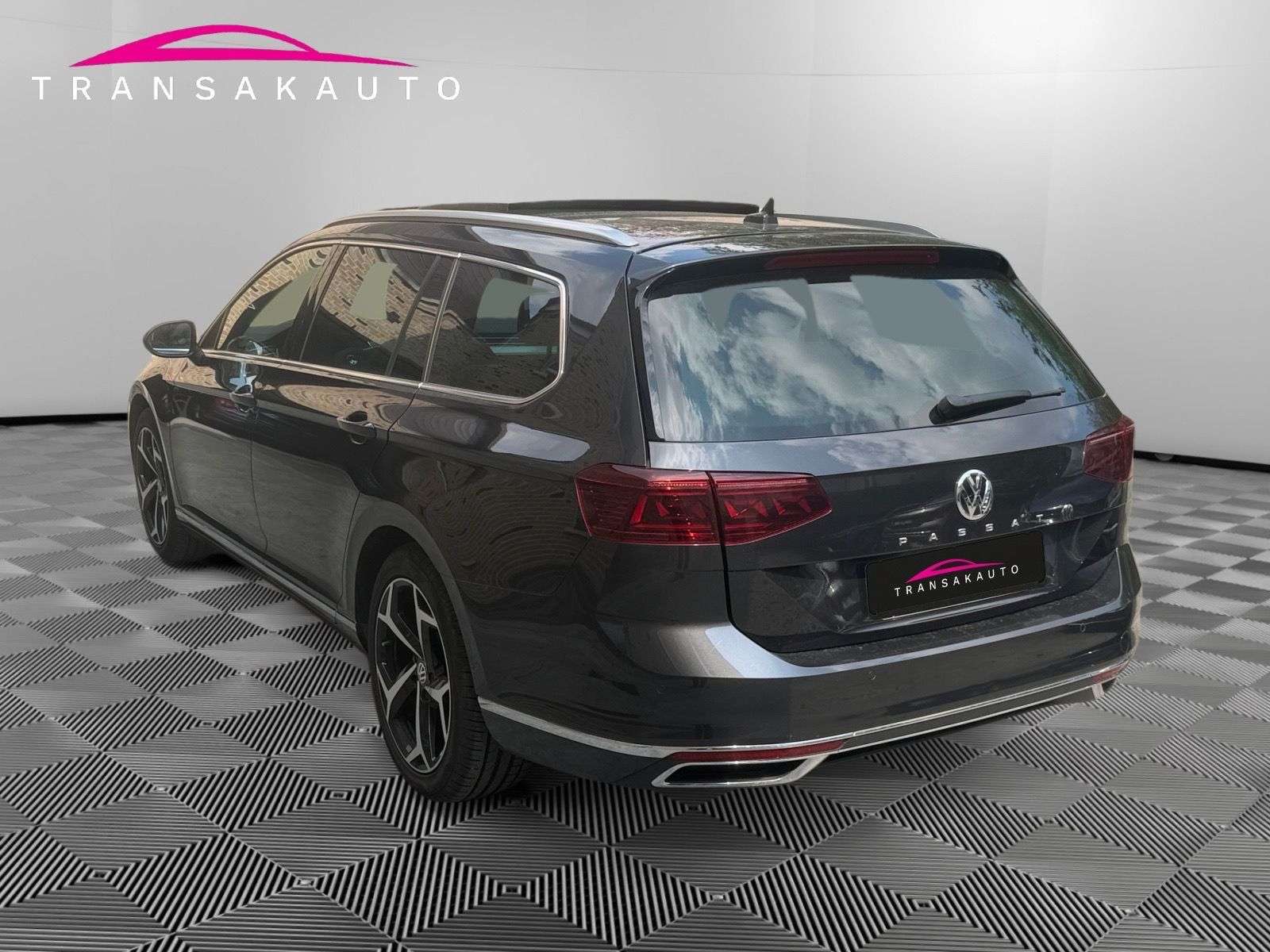 Volkswagen Passat Variant Passat SW 2.0 TDi SCR Elegance Business DSG/TOIT OUVRANT/BOITE AUTO / GARANTIE 12 MOIS VW