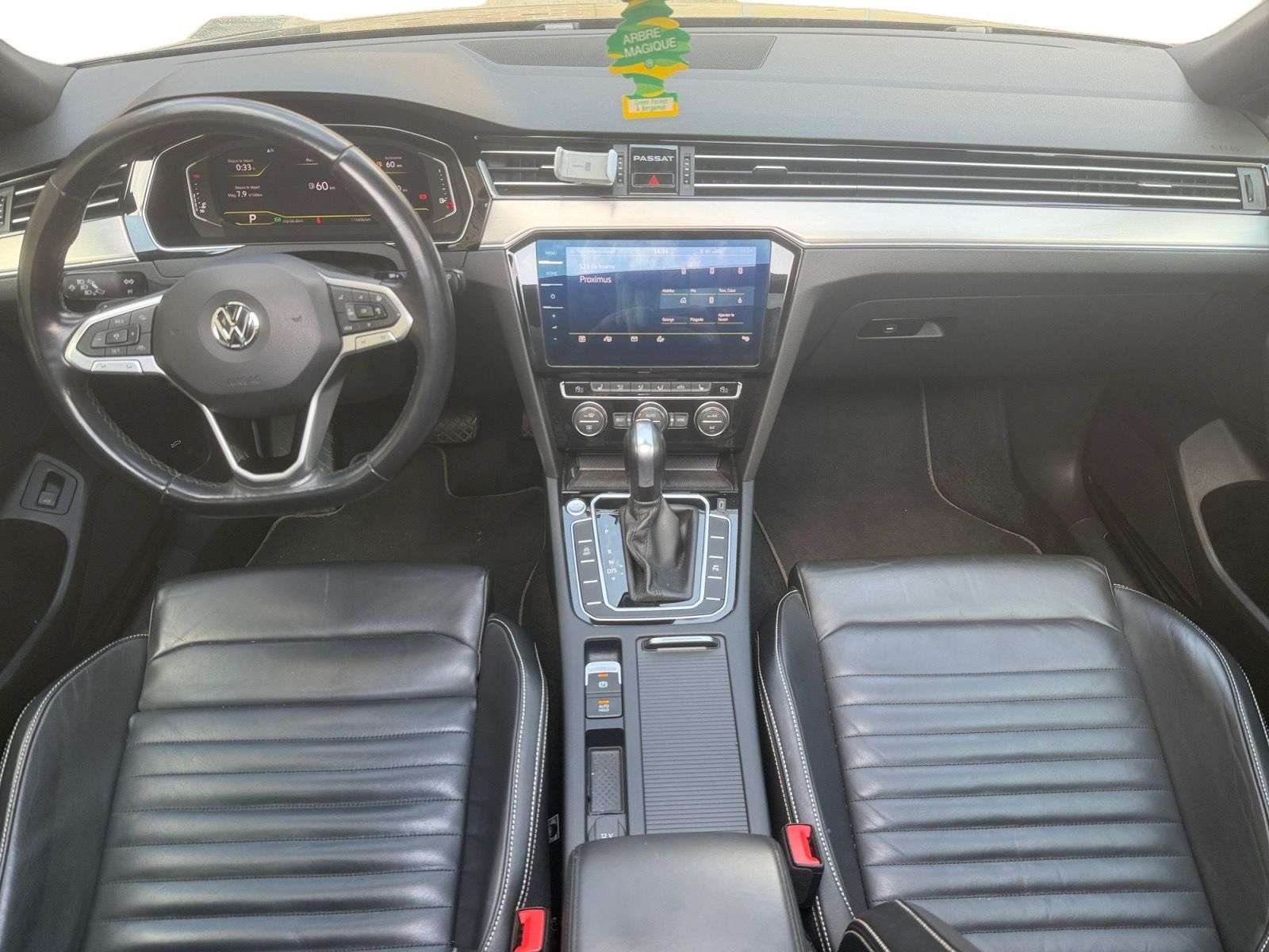 Volkswagen Passat Variant Passat SW 2.0 TDi SCR Elegance Business DSG/TOIT OUVRANT/BOITE AUTO / GARANTIE 12 MOIS VW