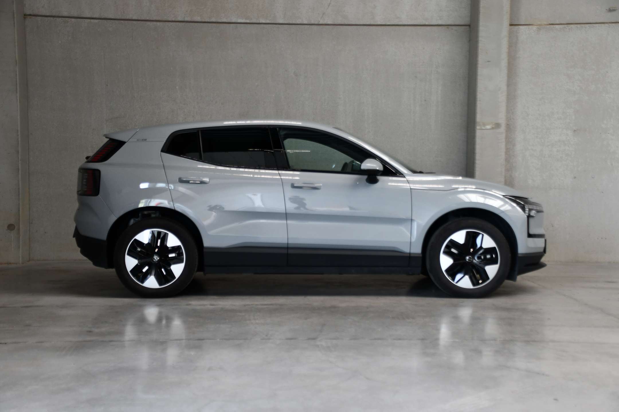 Volvo EX30 69 kWh I Single motor I Extended Range I Zetelverwarming I Getinte ramen