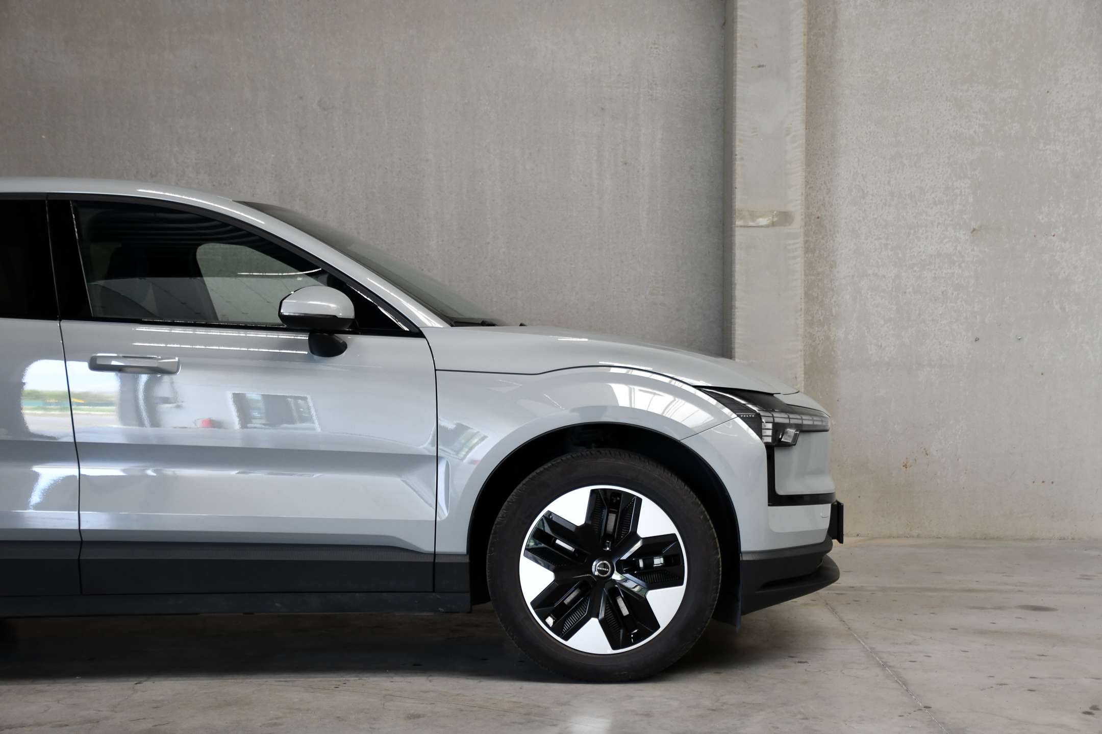 Volvo EX30 69 kWh I Single motor I Extended Range I Zetelverwarming I Getinte ramen