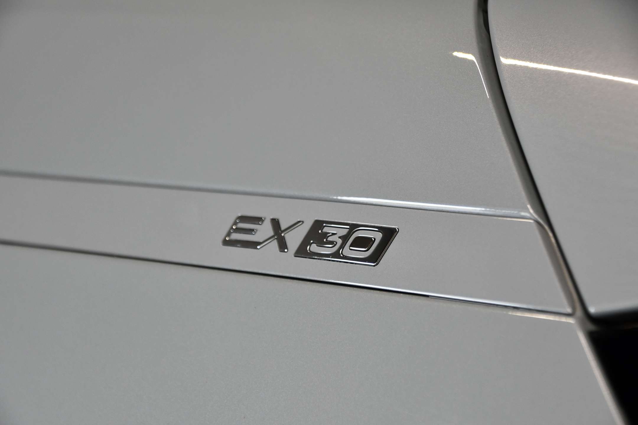 Volvo EX30 69 kWh I Single motor I Extended Range I Zetelverwarming I Getinte ramen