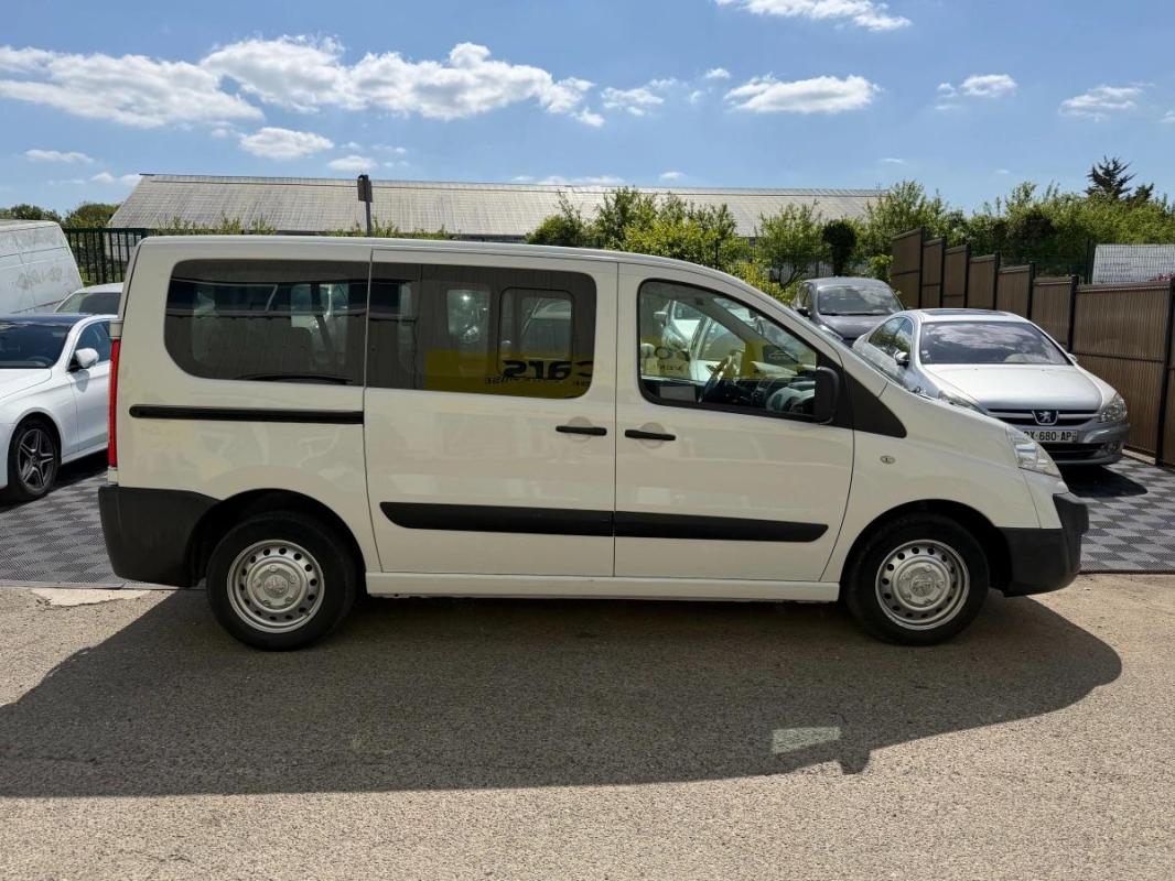Peugeot Expert COMBI 2.0 HDI 120 VEHICULE 9 PLACES - 3EME MAIN 2 PORTES COULISSANTES-CLIMATISATION