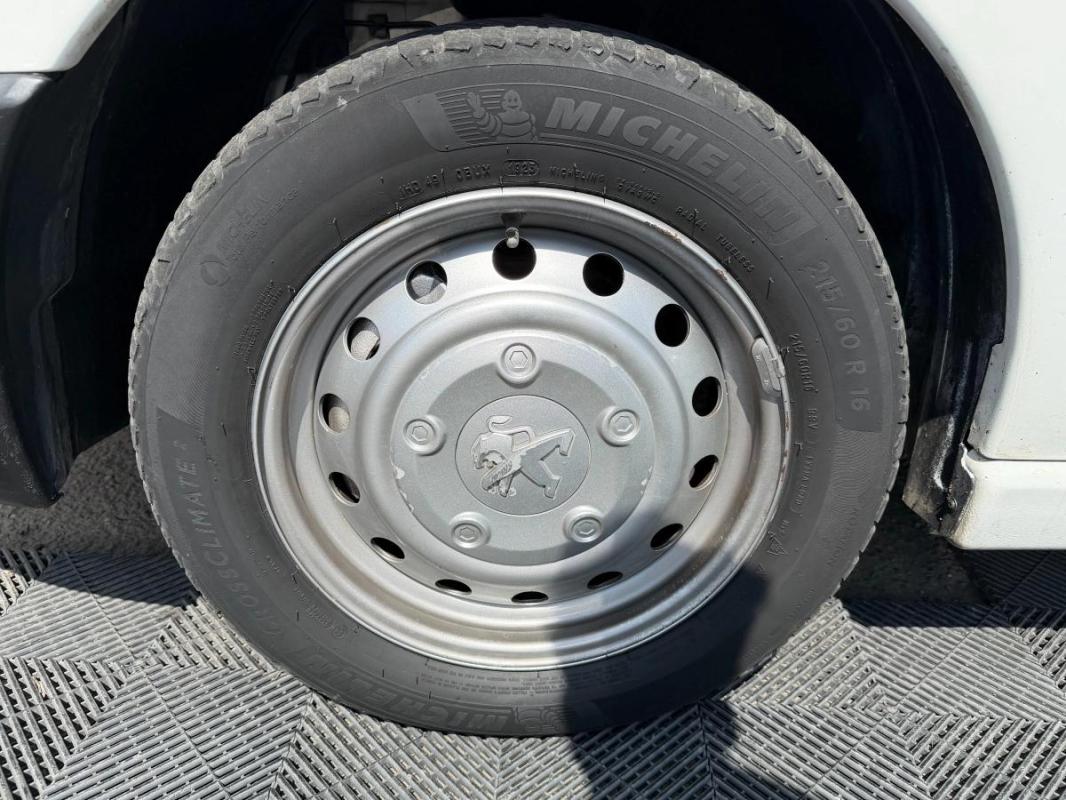 Peugeot Expert COMBI 2.0 HDI 120 VEHICULE 9 PLACES - 3EME MAIN 2 PORTES COULISSANTES-CLIMATISATION