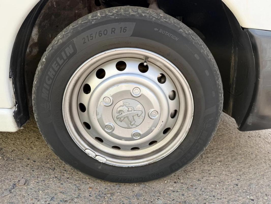 Peugeot Expert COMBI 2.0 HDI 120 VEHICULE 9 PLACES - 3EME MAIN 2 PORTES COULISSANTES-CLIMATISATION