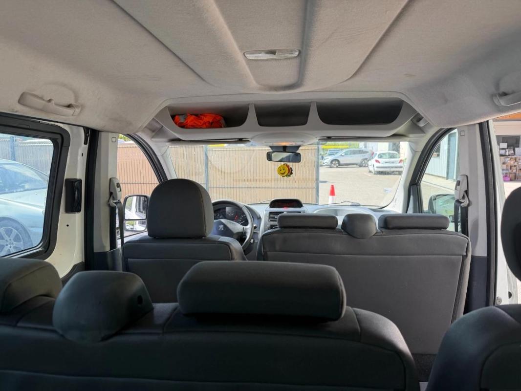 Peugeot Expert COMBI 2.0 HDI 120 VEHICULE 9 PLACES - 3EME MAIN 2 PORTES COULISSANTES-CLIMATISATION