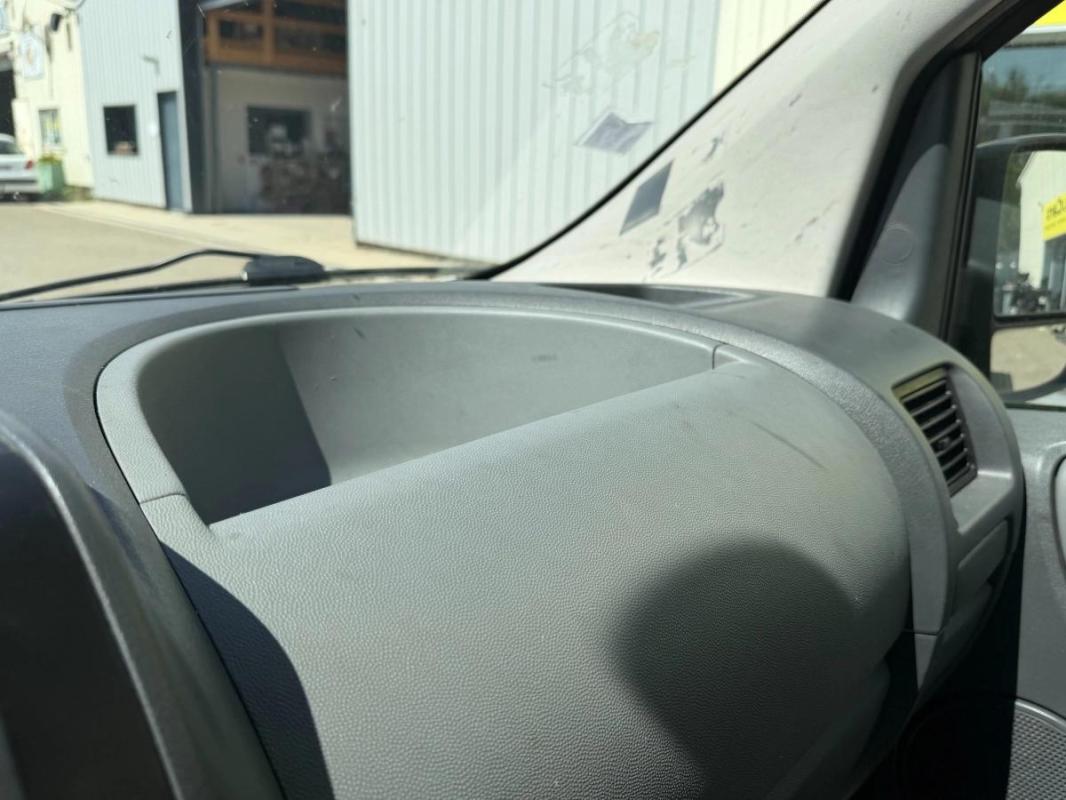 Peugeot Expert COMBI 2.0 HDI 120 VEHICULE 9 PLACES - 3EME MAIN 2 PORTES COULISSANTES-CLIMATISATION