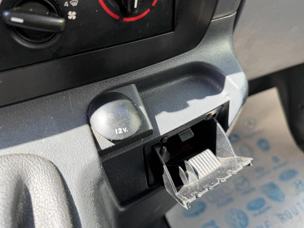 Peugeot Expert COMBI 2.0 HDI 120 VEHICULE 9 PLACES - 3EME MAIN 2 PORTES COULISSANTES-CLIMATISATION