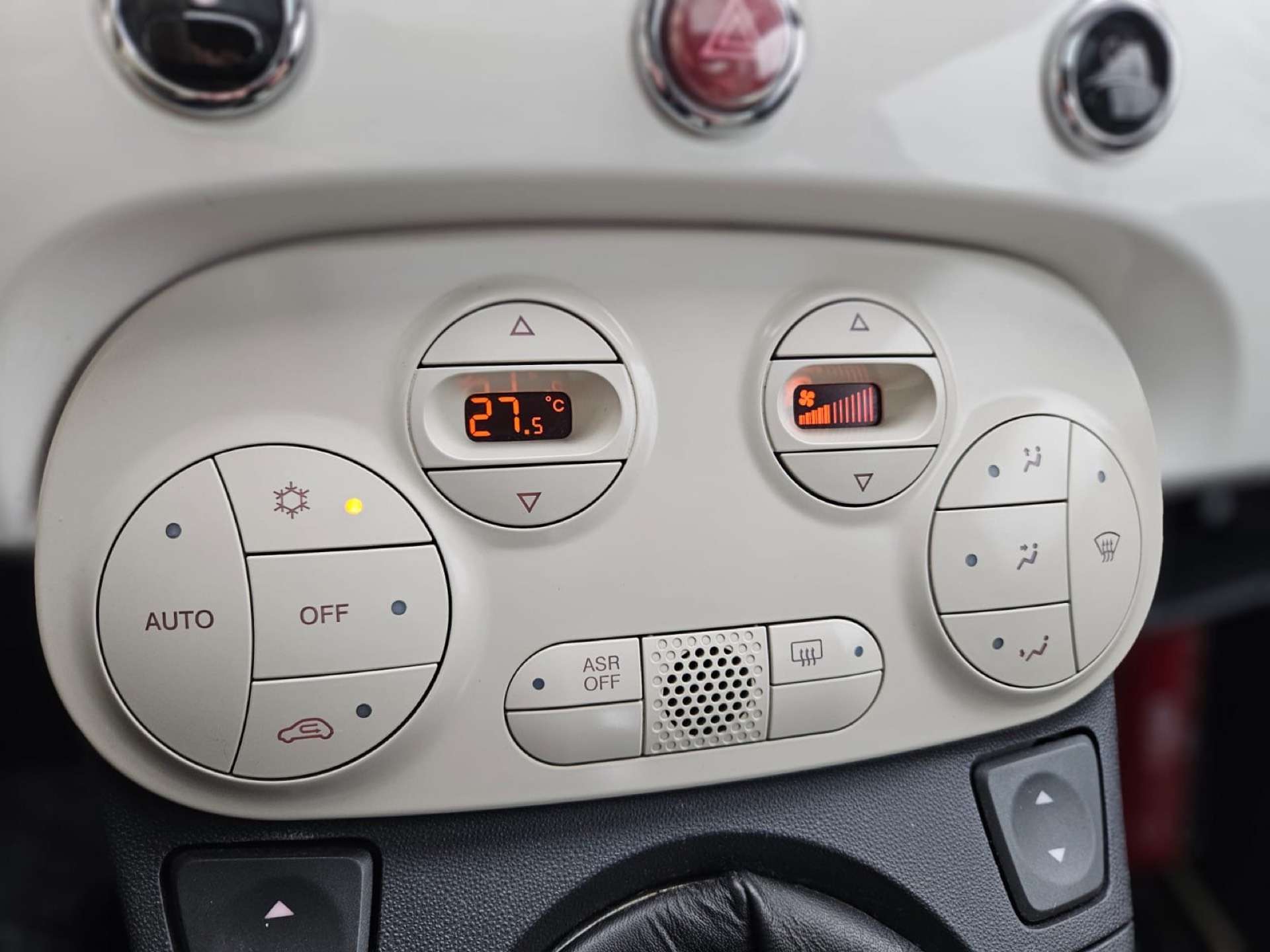 Fiat 500 *** 1.3 Diesel - Euro 5 - Pano - USB - EXPORT **