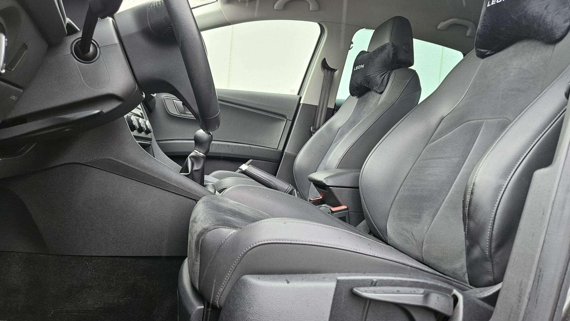 SEAT Leon *** FR - 1.6 Tdi - Top - PDC - Carpass ***