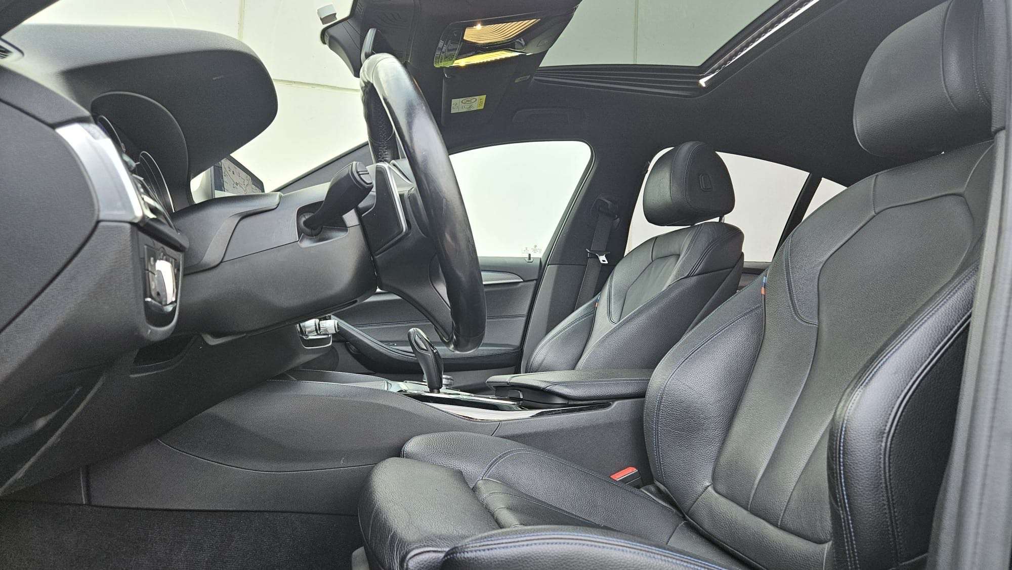BMW 520 *** M Pack - Full option - 2018 - Carpass - Garant