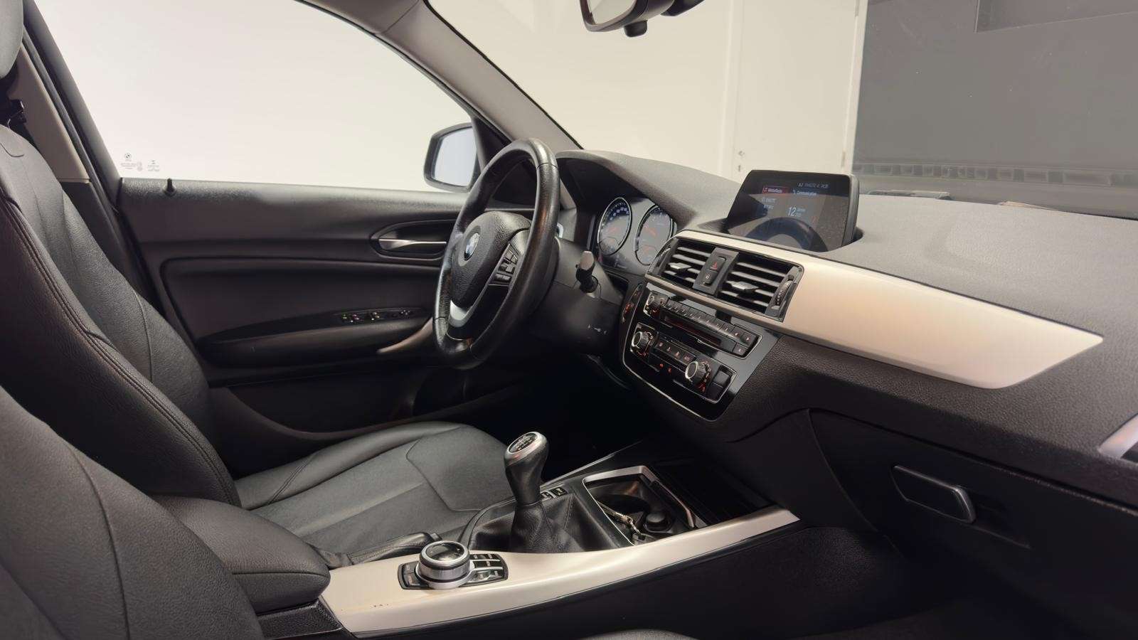 BMW 118 i  **GPS**CUIR**LED**GARANTIE 12 MOIS**