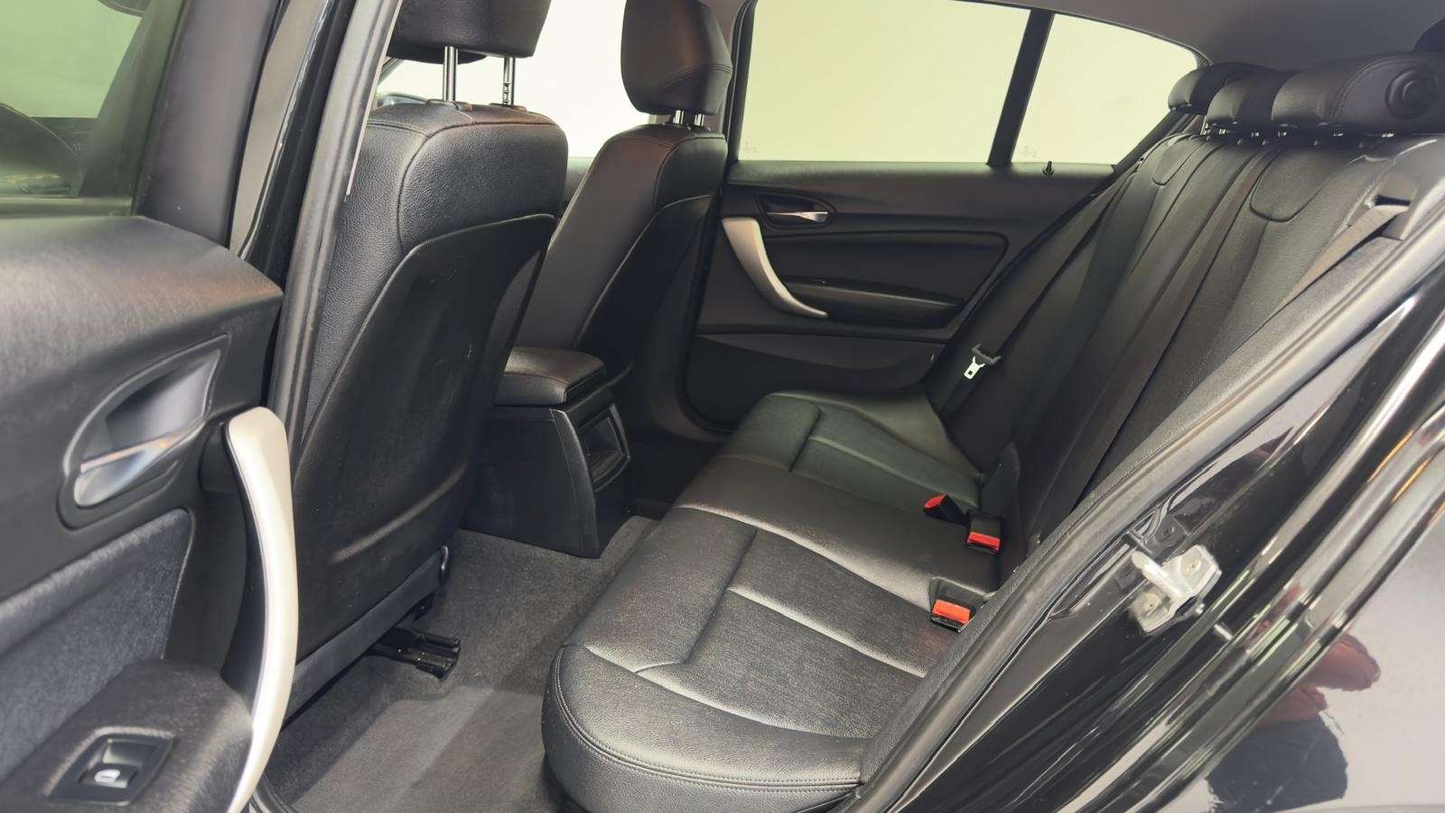 BMW 118 i  **GPS**CUIR**LED**GARANTIE 12 MOIS**