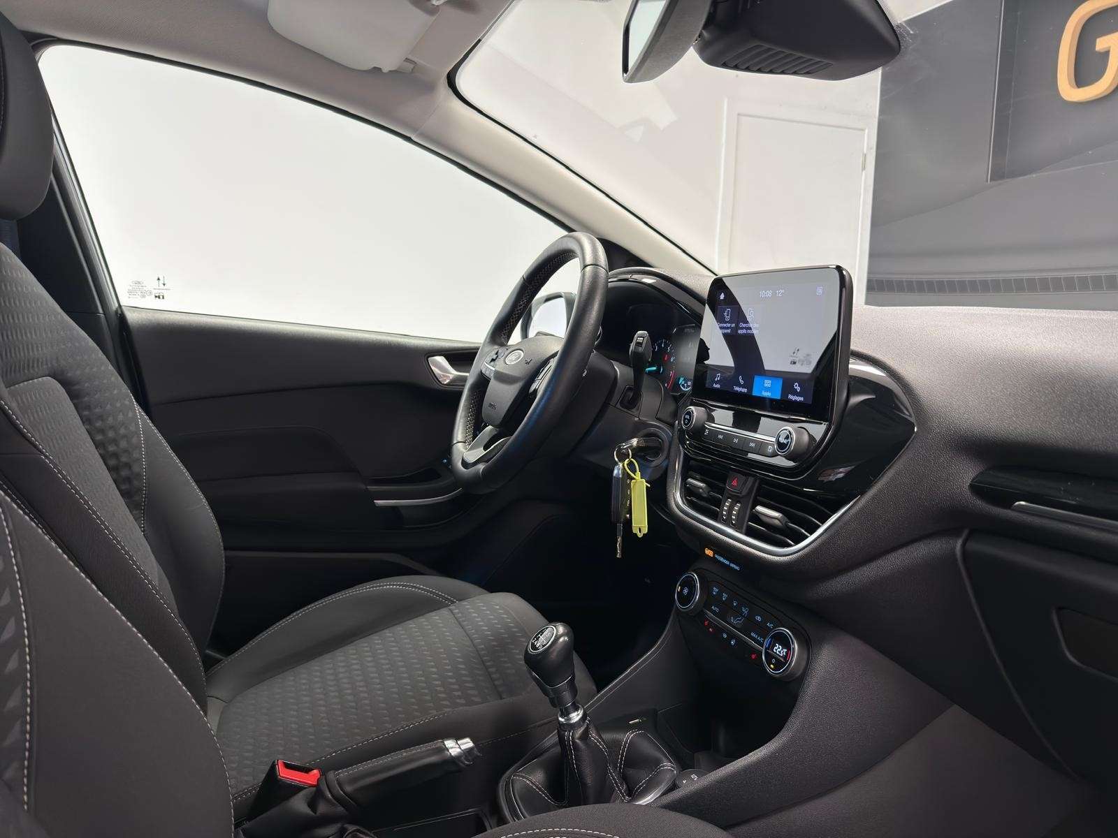 Ford Fiesta Titanium**Gps**Camera**Pack froid**Garantie 12Mois