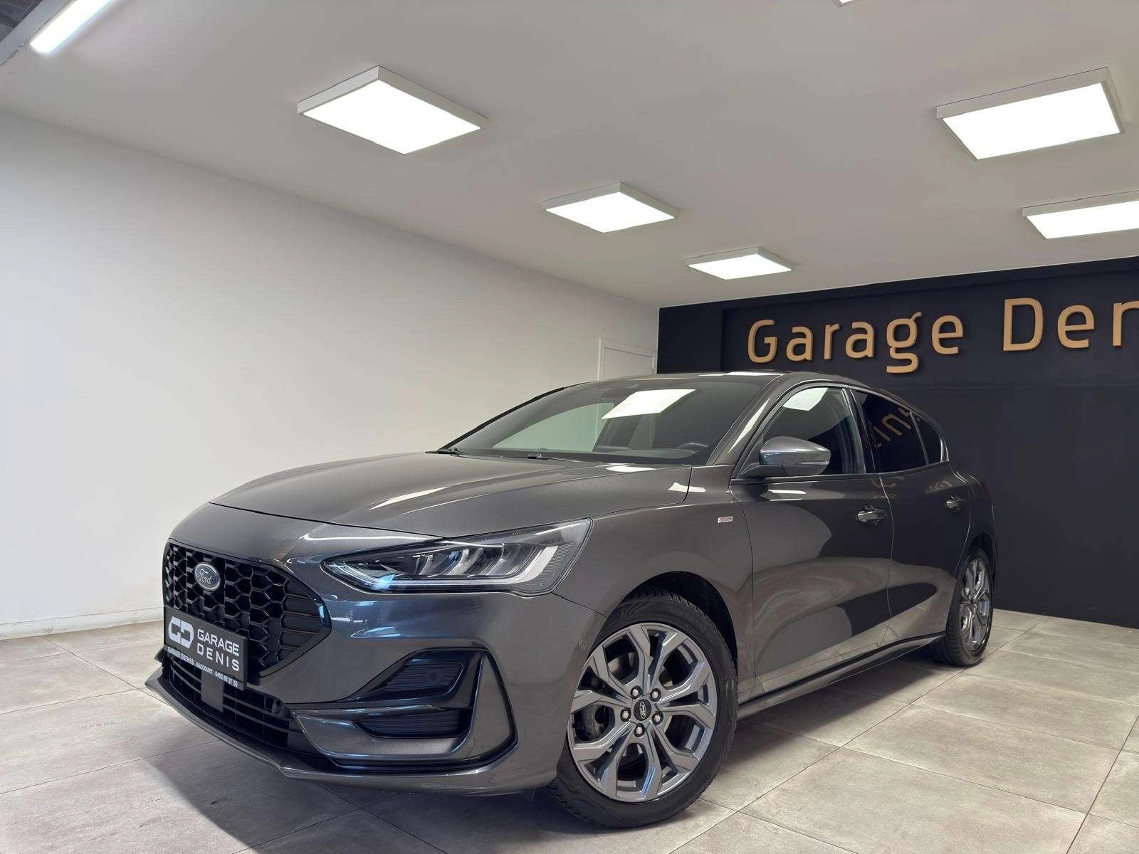 Ford Focus Focus 1.0 EcoBoost ST-Line*NEW MOD*GPS+CAMERA*LED
