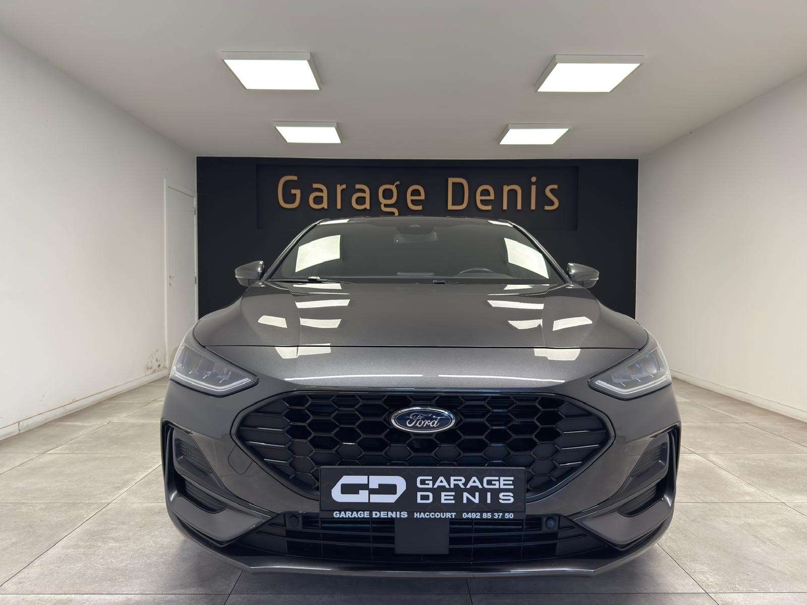 Ford Focus Focus 1.0 EcoBoost ST-Line*NEW MOD*GPS+CAMERA*LED