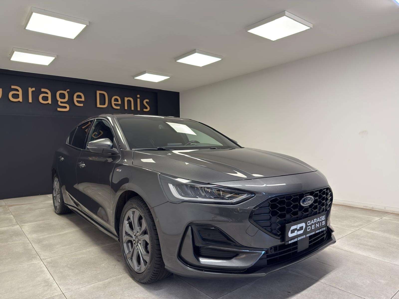 Ford Focus Focus 1.0 EcoBoost ST-Line*NEW MOD*GPS+CAMERA*LED