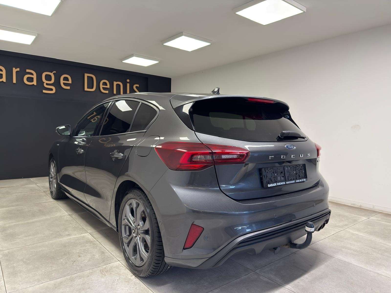 Ford Focus Focus 1.0 EcoBoost ST-Line*NEW MOD*GPS+CAMERA*LED