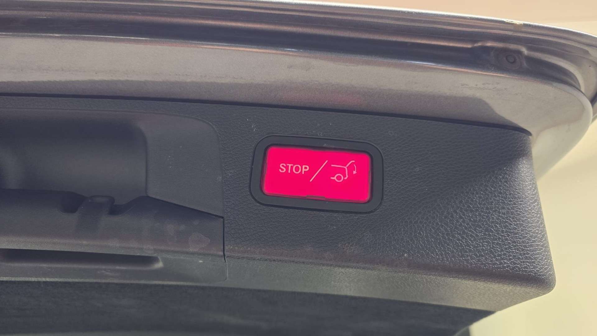 Mercedes-Benz E 200 GPS**Automatique**Siege Chauffant/Ventilé