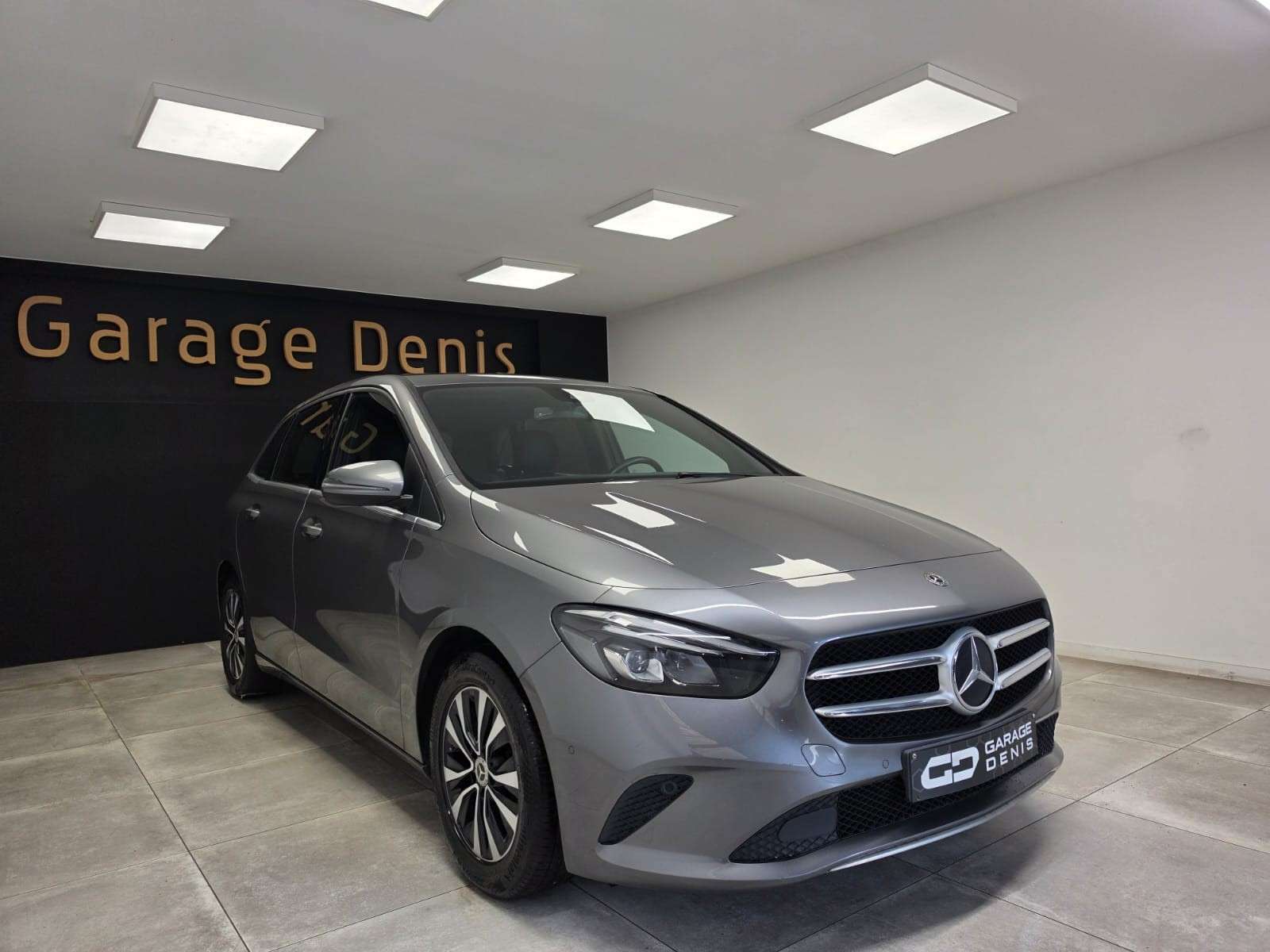 Mercedes-Benz B 180 B 180 d Launch Edition**GPS+CAMERA**LED**CUIR**GAR