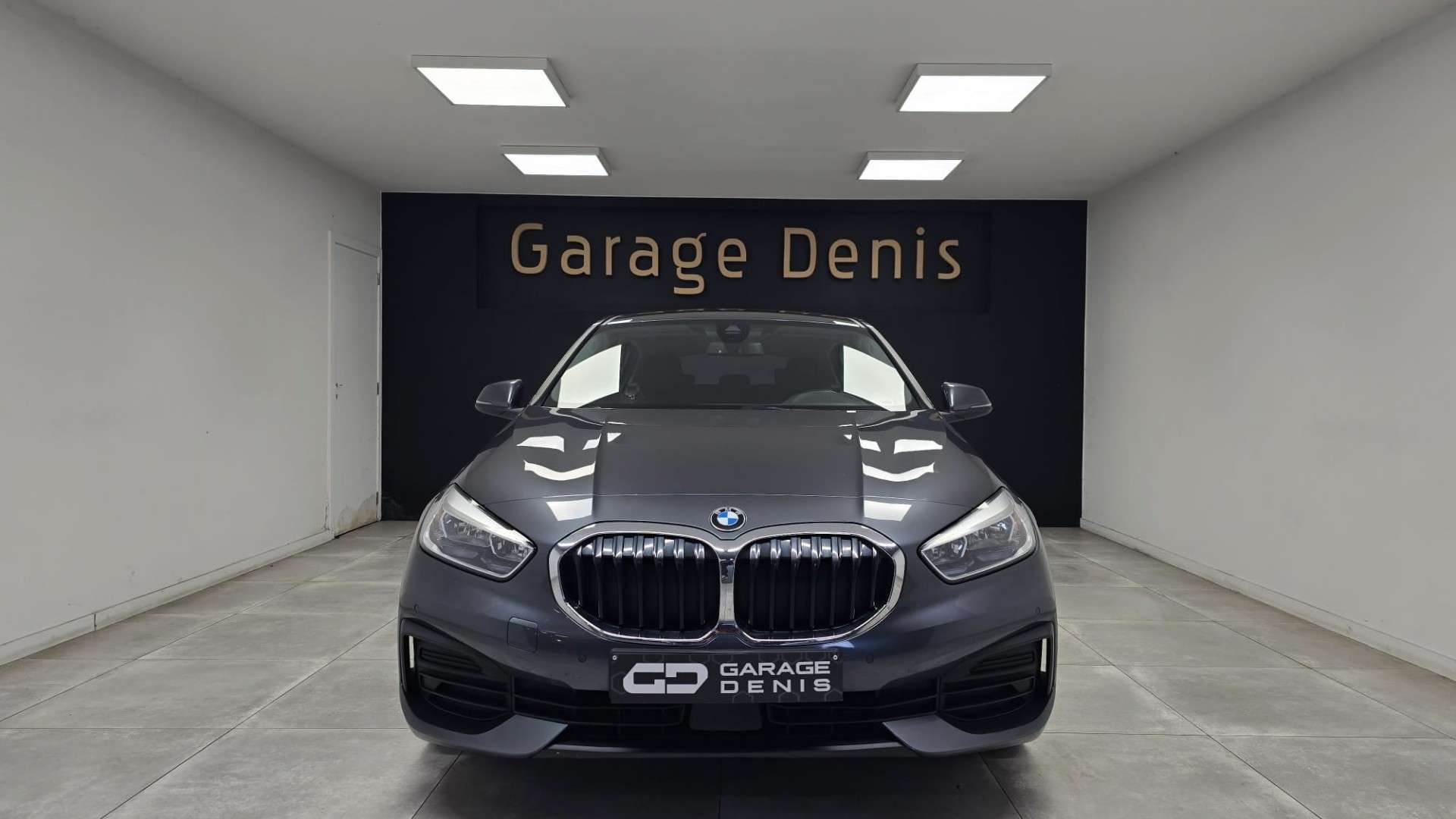 BMW 116 d GPS**Garantie 12 mois**Capteur de stationnement