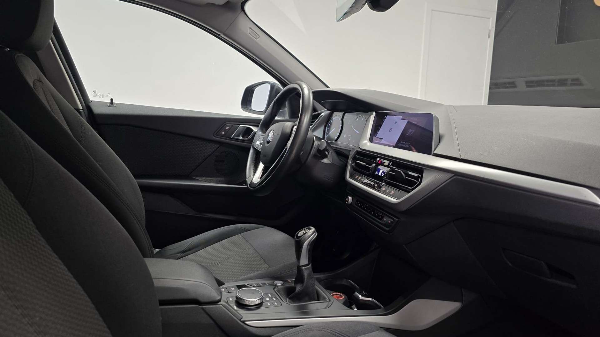 BMW 116 d GPS**Garantie 12 mois**Capteur de stationnement