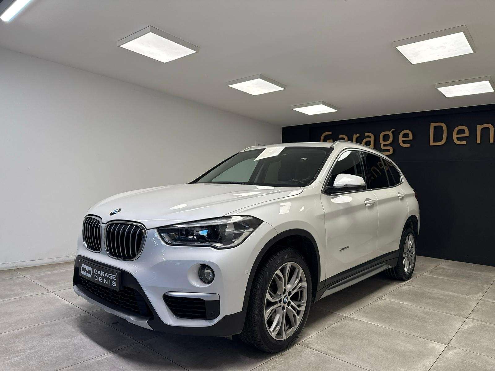 BMW X1 X-Line**TOIT OUVRANT**GPS**CAMERA**GARANTIE 12MOIS
