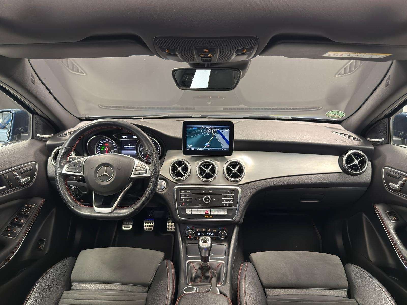 Mercedes-Benz GLA 180 GLA 180 PACK AMG GPS+CAMERA*TOIT-PANO*LED*GARANTIE