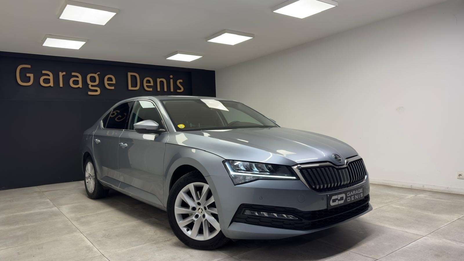 Skoda Superb 1.6 CR TDi DSG BOITE-AUTO*GPS+CAMERA*LED*GARANTIE