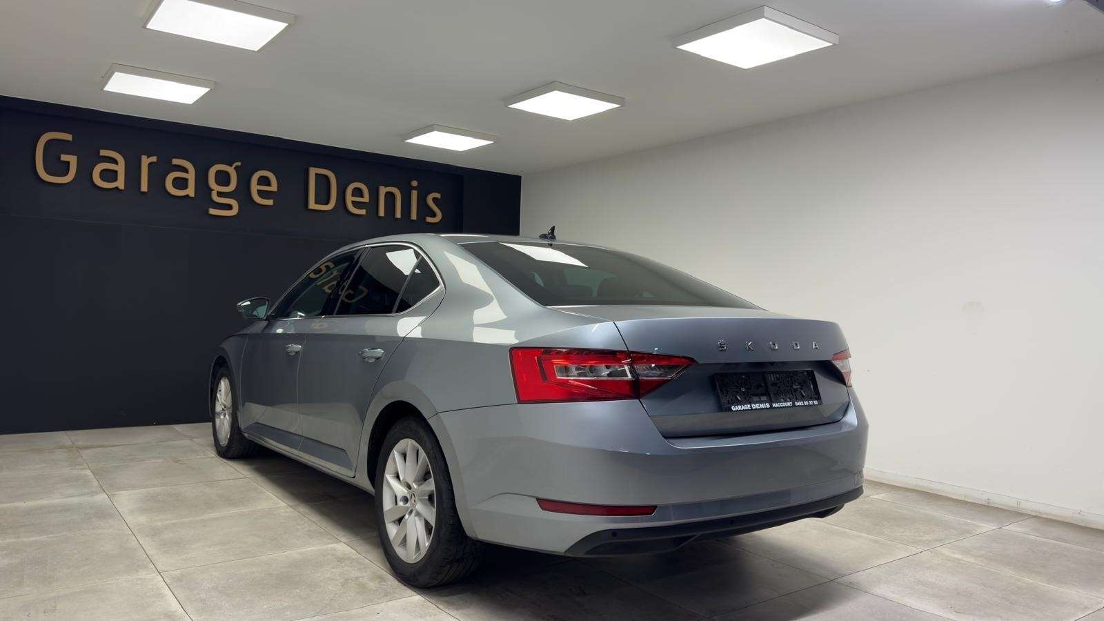 Skoda Superb 1.6 CR TDi DSG BOITE-AUTO*GPS+CAMERA*LED*GARANTIE