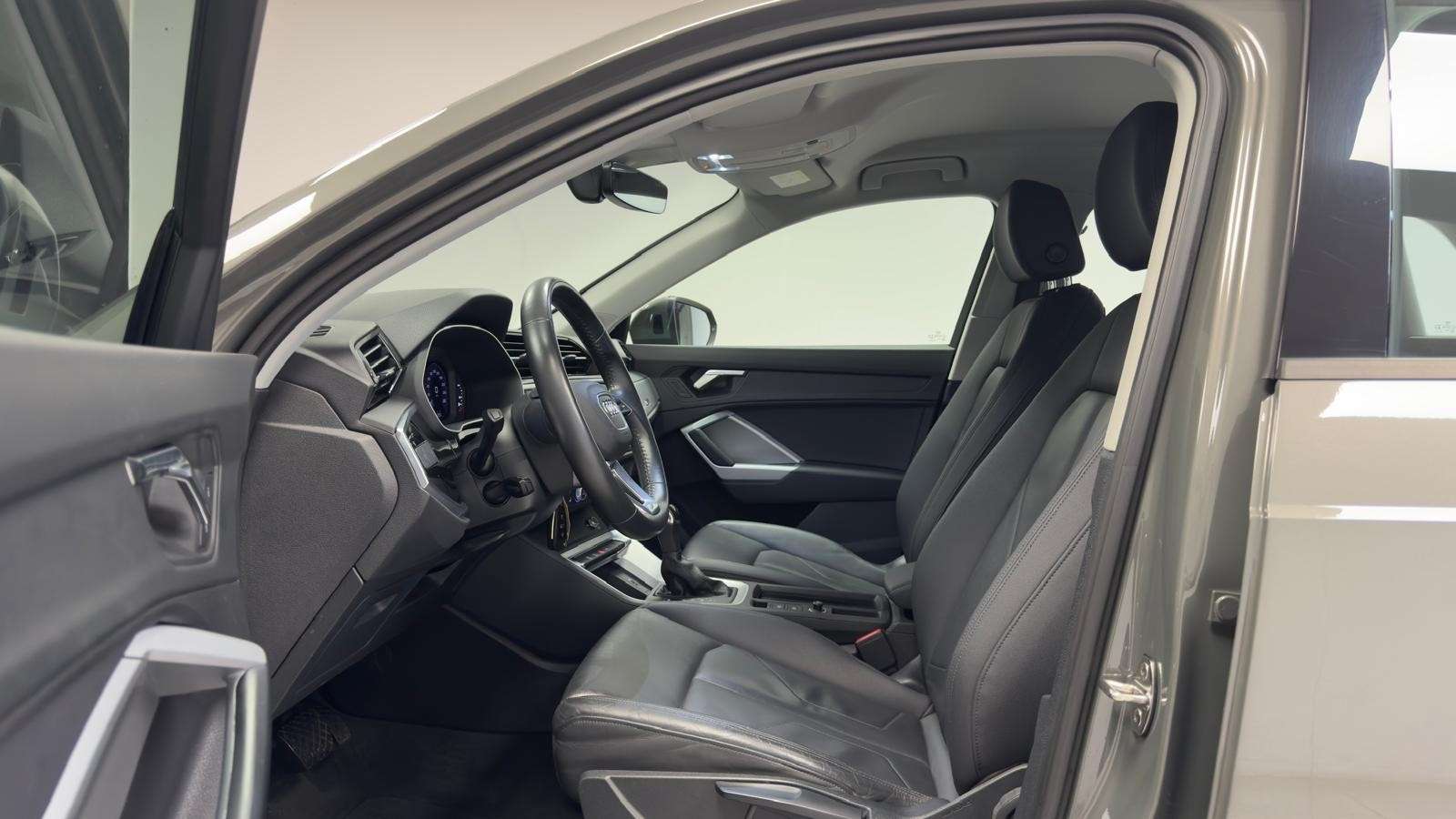 Audi Q3 TDi  S tronic**GPS**CUIR**LED**GARANTIE 12MOIS**