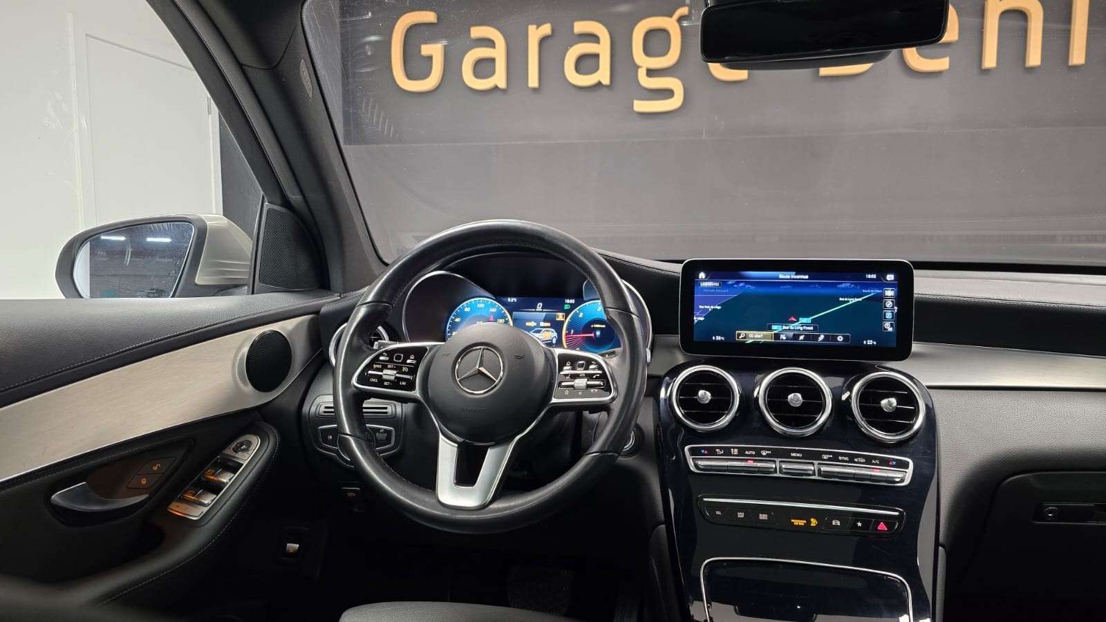 Mercedes-Benz GLC 200 GLC 200 d *PACK AMG*TOIT-PANO*GPS+CAMERA*LED*CUIR*