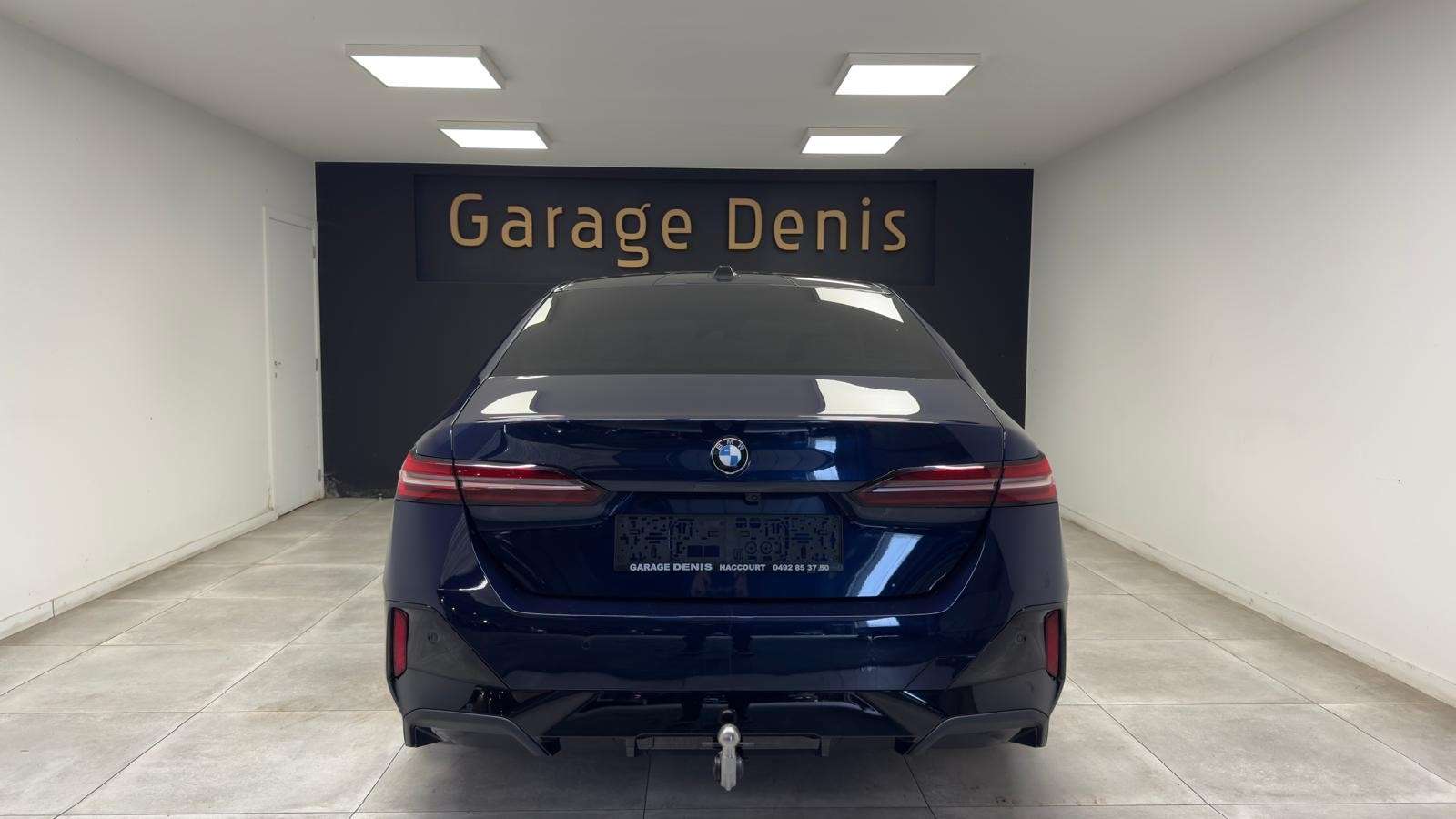 BMW 520 520iA*NEW MOD*PACK M*GPS+CAMERA*TOIT-PANO*GARANTIE