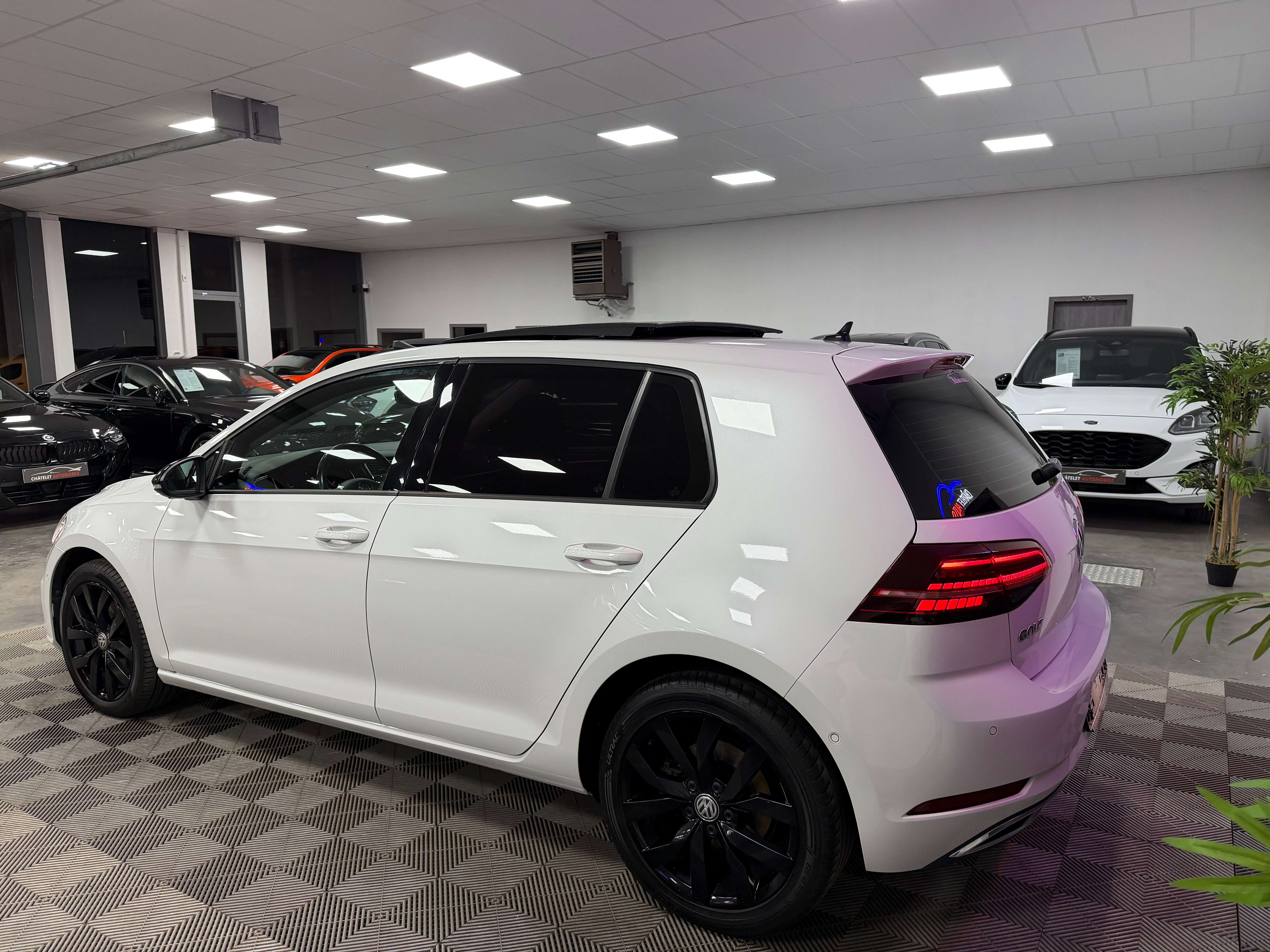 Volkswagen Golf 2.0 CR TDI Highline Caméra Led 12 mois garantie