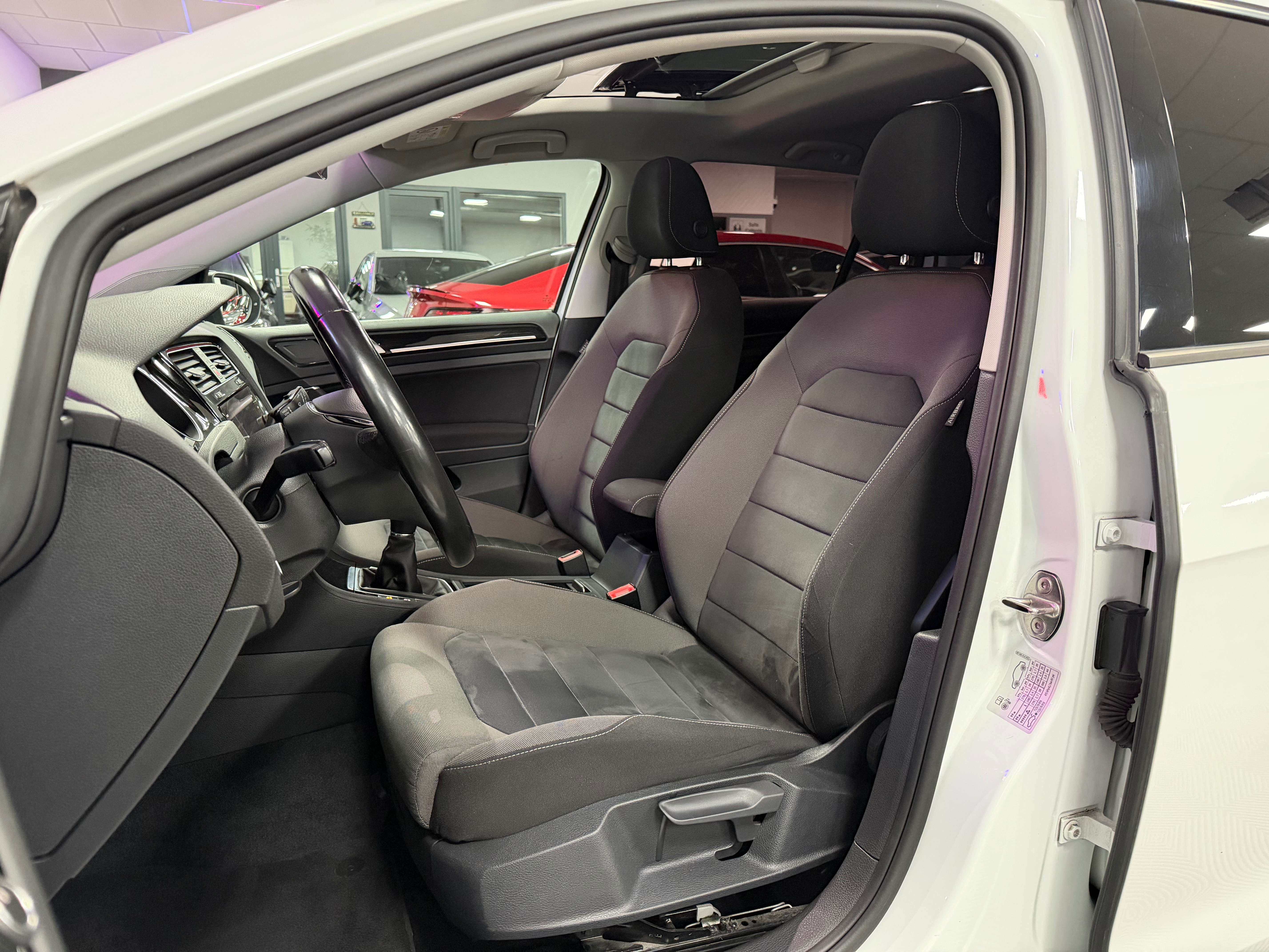 Volkswagen Golf 2.0 CR TDI Highline Caméra Led 12 mois garantie