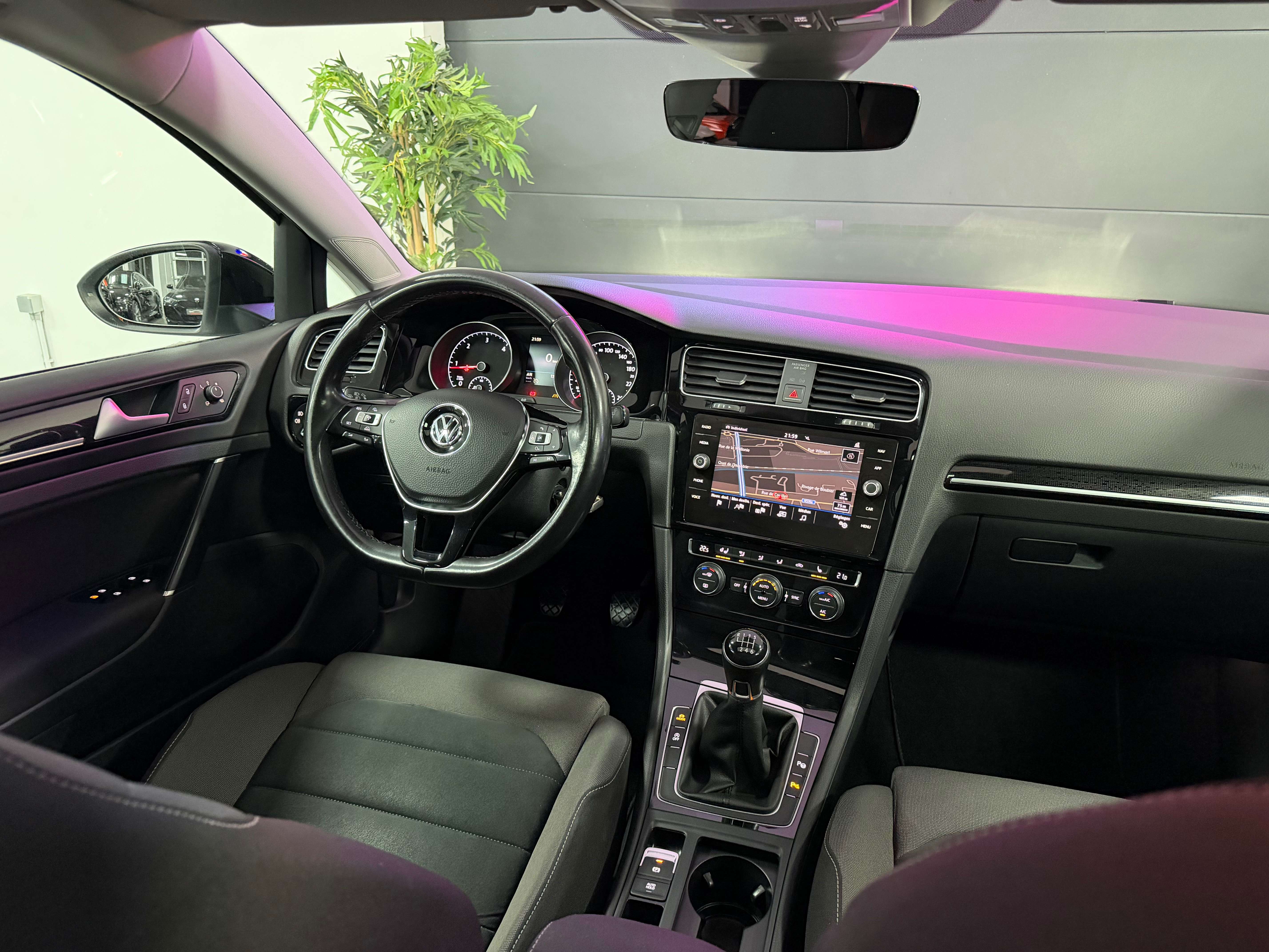 Volkswagen Golf 2.0 CR TDI Highline Caméra Led 12 mois garantie