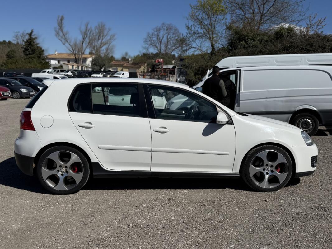 Volkswagen Golf GTI 2.0 T 16S FSI 200cv /I