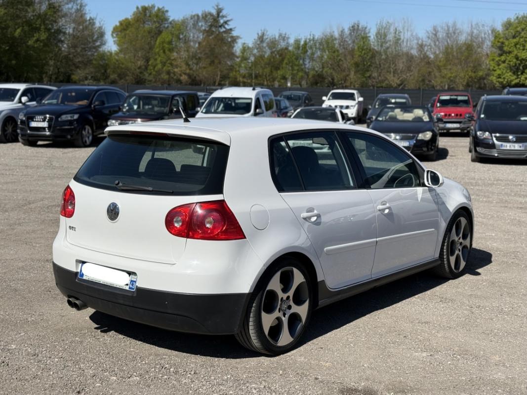 Volkswagen Golf GTI 2.0 T 16S FSI 200cv /I