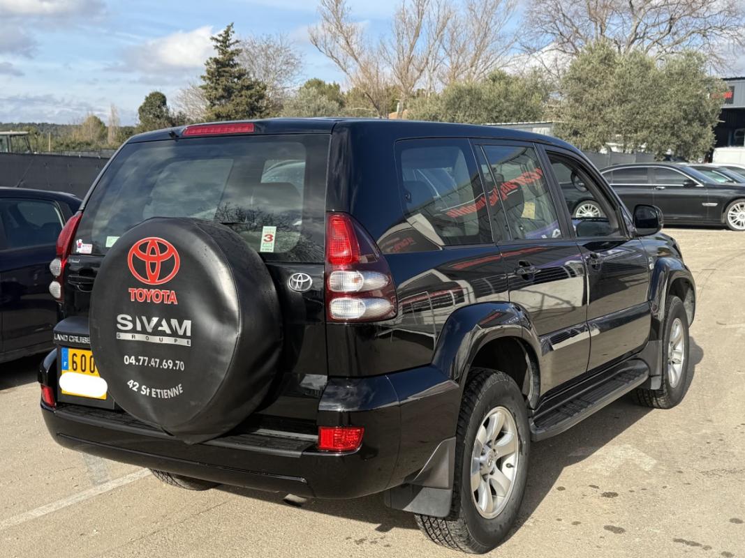 Toyota Land Cruiser 165 3.0 D-4D GX 1ere Main - 39.700 Kms *I
