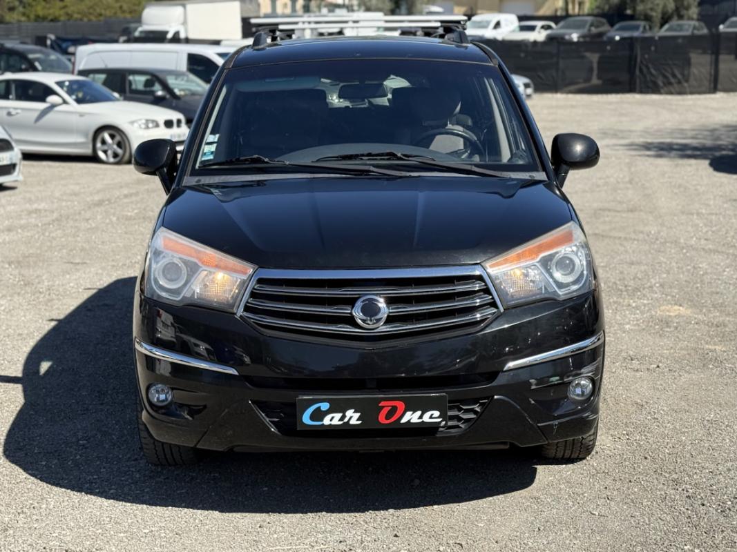Ssangyong Rodius 200 e-XDi 155cv 4WD BVA 7 Places /I