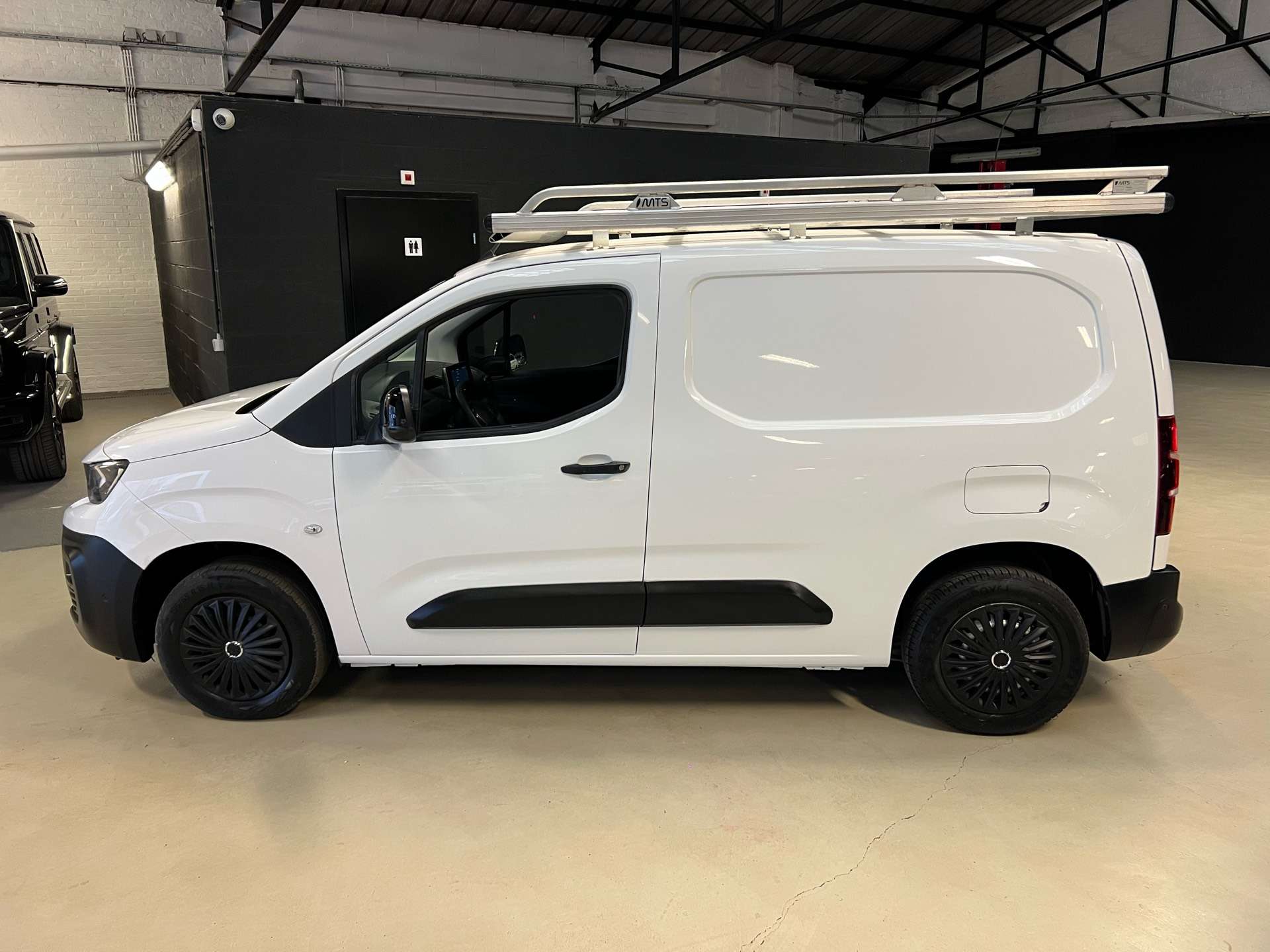 Peugeot Partner 1.5 BlueHDi*CLIM*GPS*3PL*TVA*CLOISON*CARPLAY*
