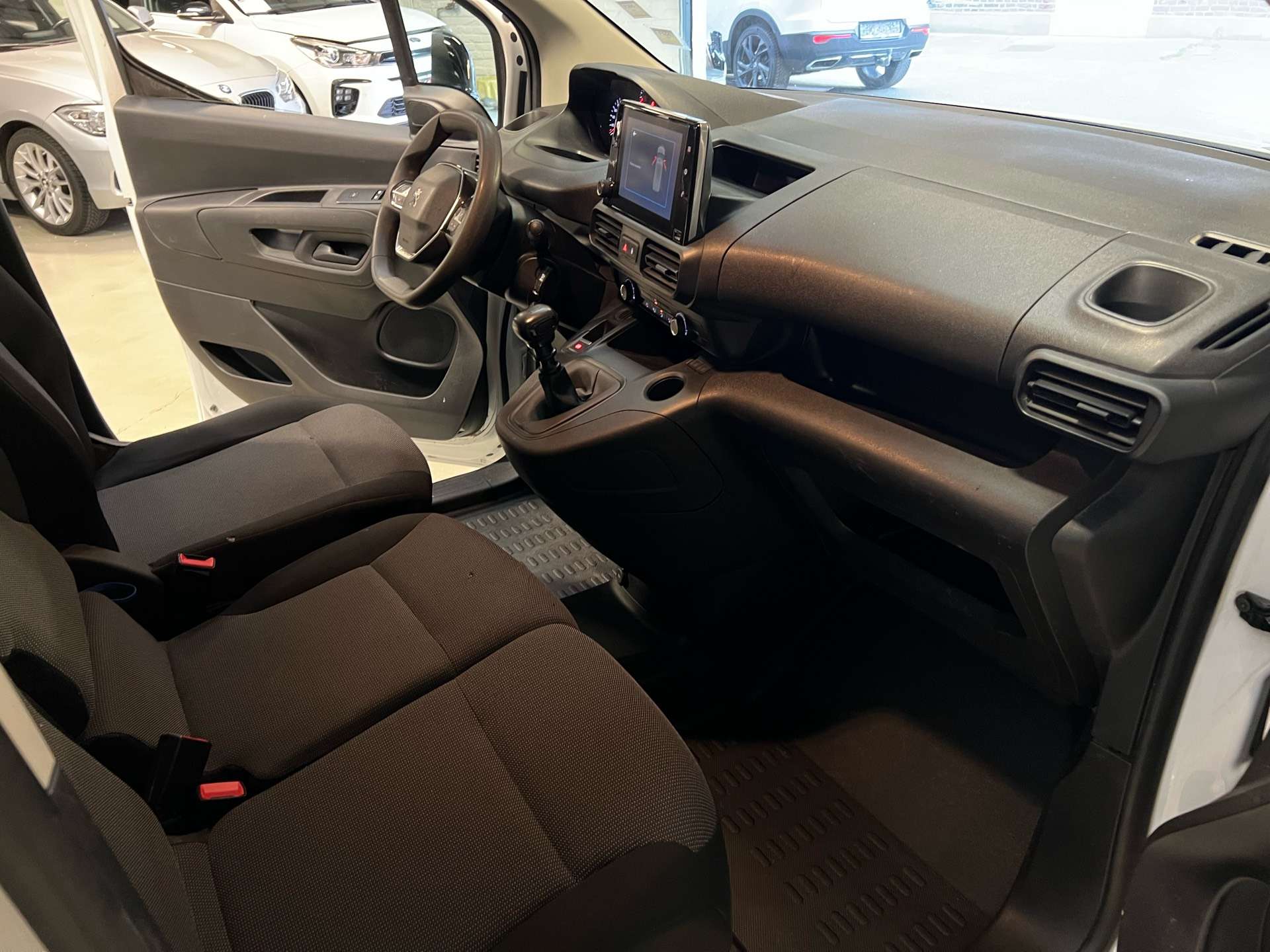 Peugeot Partner 1.5 BlueHDi*CLIM*GPS*3PL*TVA*CLOISON*CARPLAY*